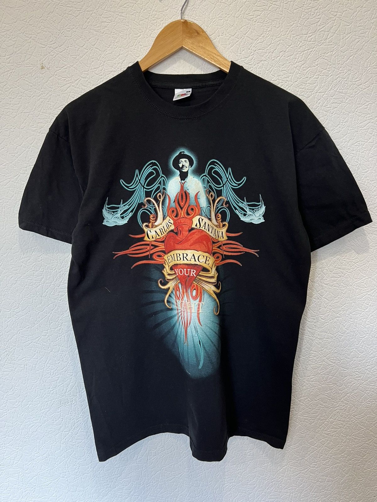Band Tees Vintage 2006 Carlos Santana Tour T Shirt Embrace your light Size US M / EU 48-50 / 2 - 1 Thumbnail