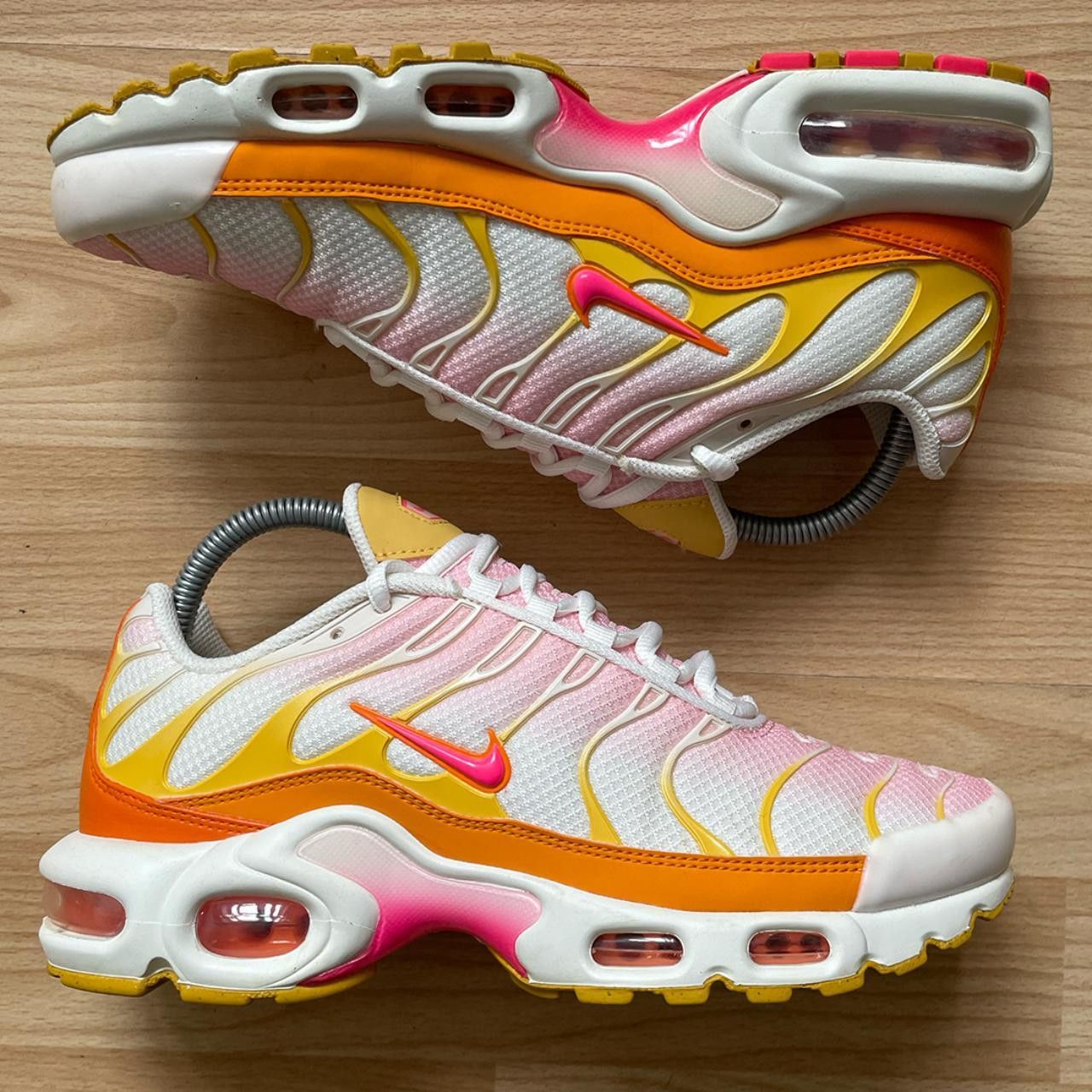 Nike Nike TN Air Max Plus 'Sunrise' Size US 8 / IT 38 - 1 Thumbnail