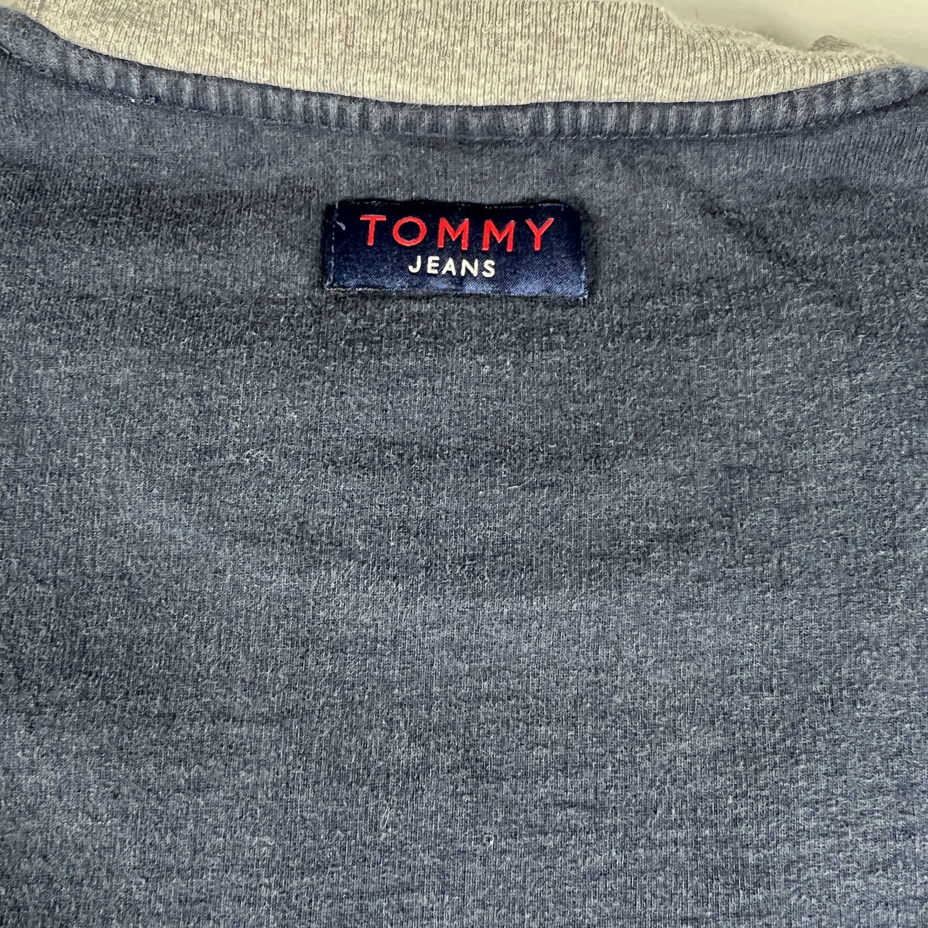 Tommy Hilfiger × Tommy Jeans × Vintage Y2K Tommy Jeans Sweatshirt Blue & Grey Faded Logo Crewneck Size US XXL / EU 58 / 5 - 14 Thumbnail