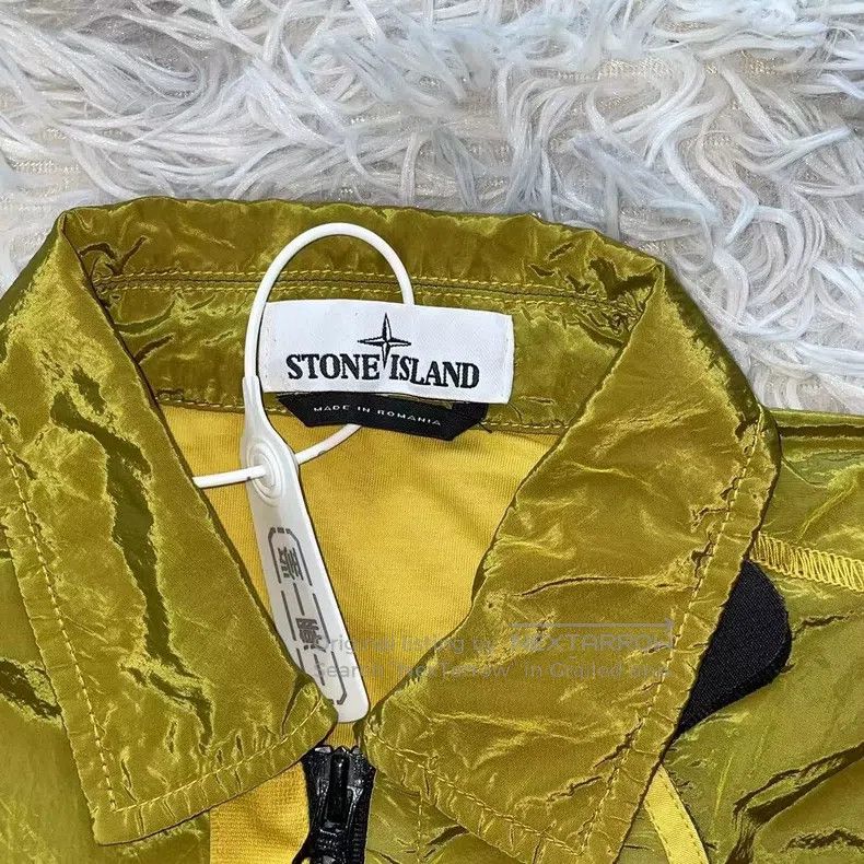 Stone Island Stone Island Metal Nylon Jacket Golden Color Size S Size US S / EU 44-46 / 1 - 4 Thumbnail