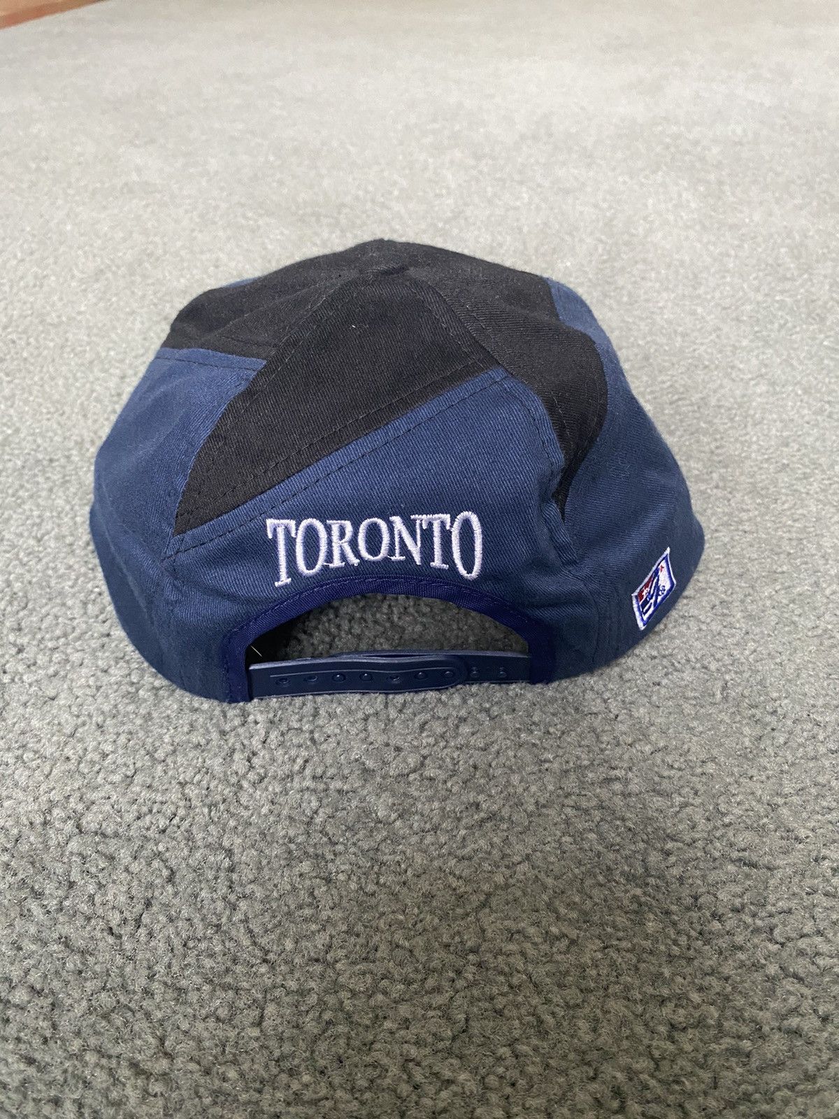 NHL × Vintage Vintage 90s Maple Leafs SnapBack Hat Size ONE SIZE - 3 Thumbnail