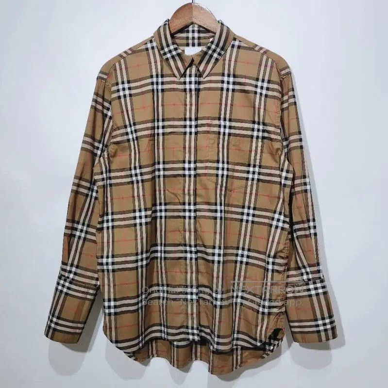 Burberry Italy Size XL / US 12-14 / IT 48-50 - 1 Thumbnail
