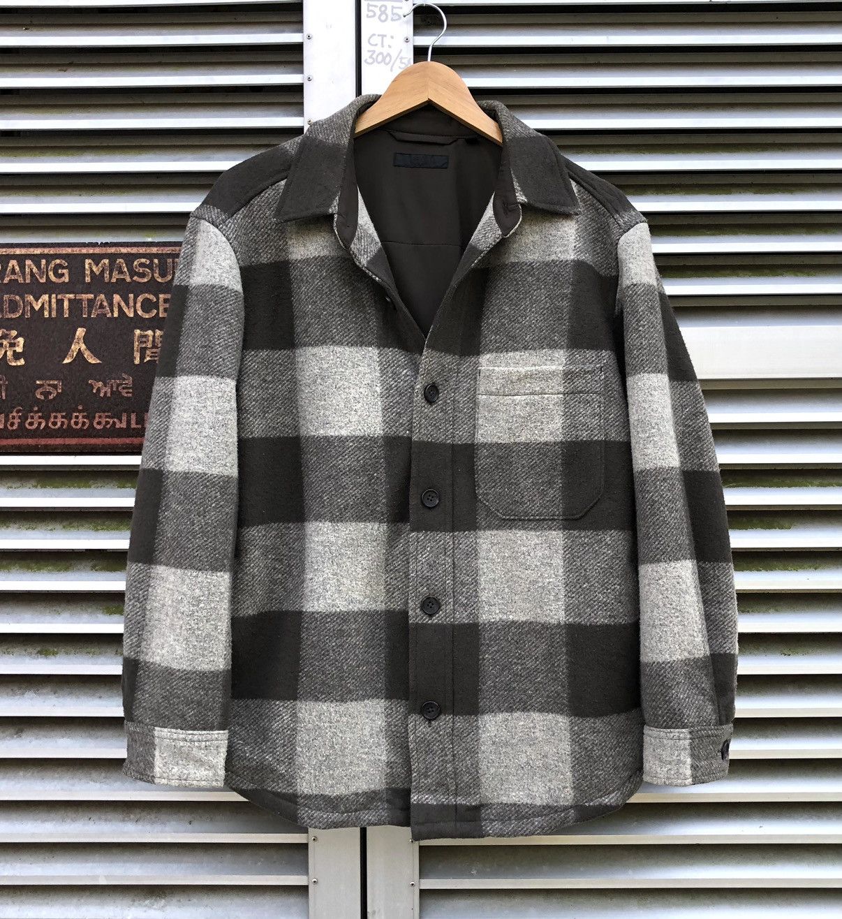 Uniqlo Uniqlo Wool Blanket Shirt Jacket Size US M / EU 48-50 / 2 - 2 Thumbnail
