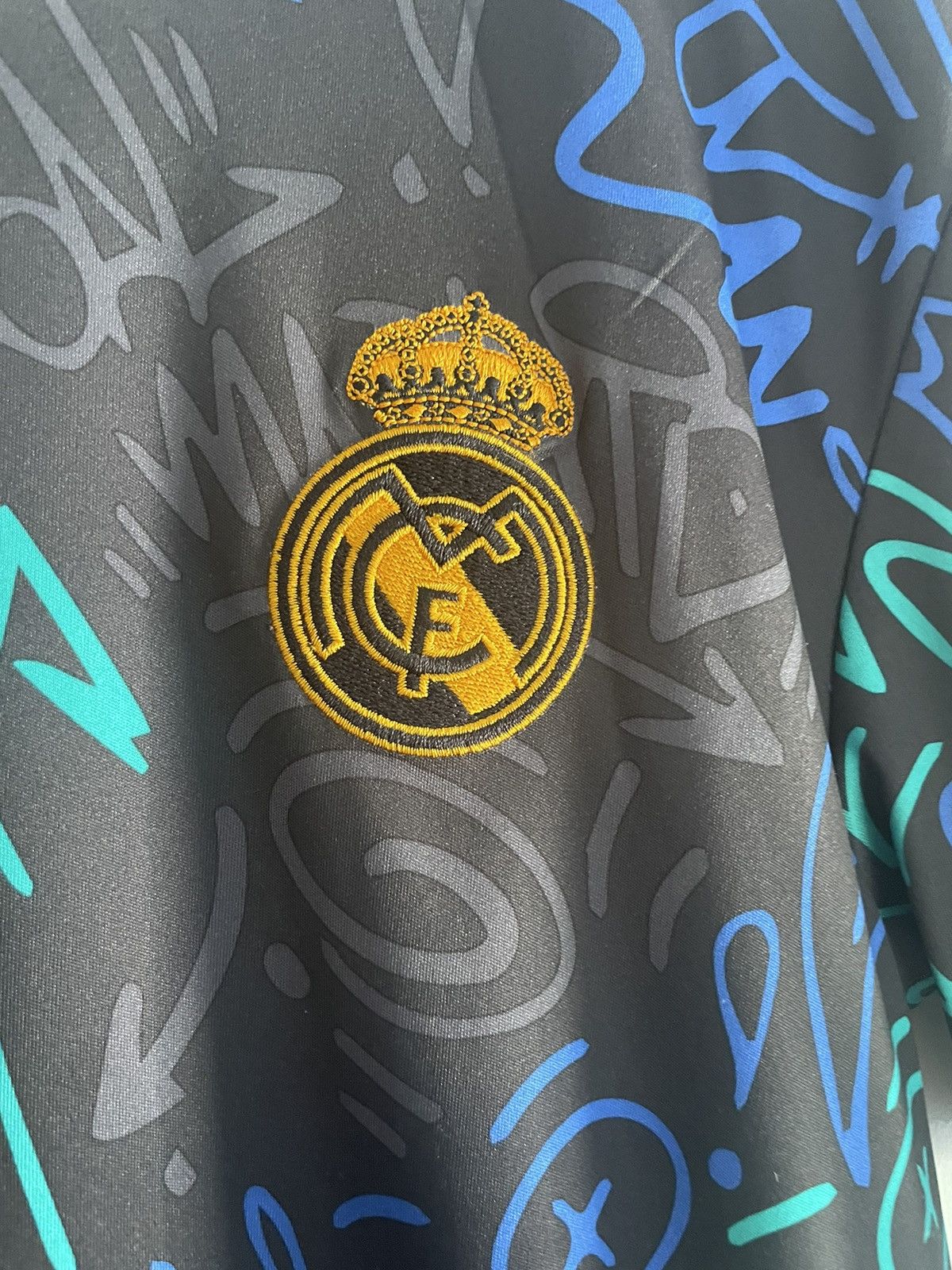 Adidas Real Madrid 2022 21/22 Pre Match Soccer Jersey Futbol Size US S / EU 44-46 / 1 - 3 Thumbnail