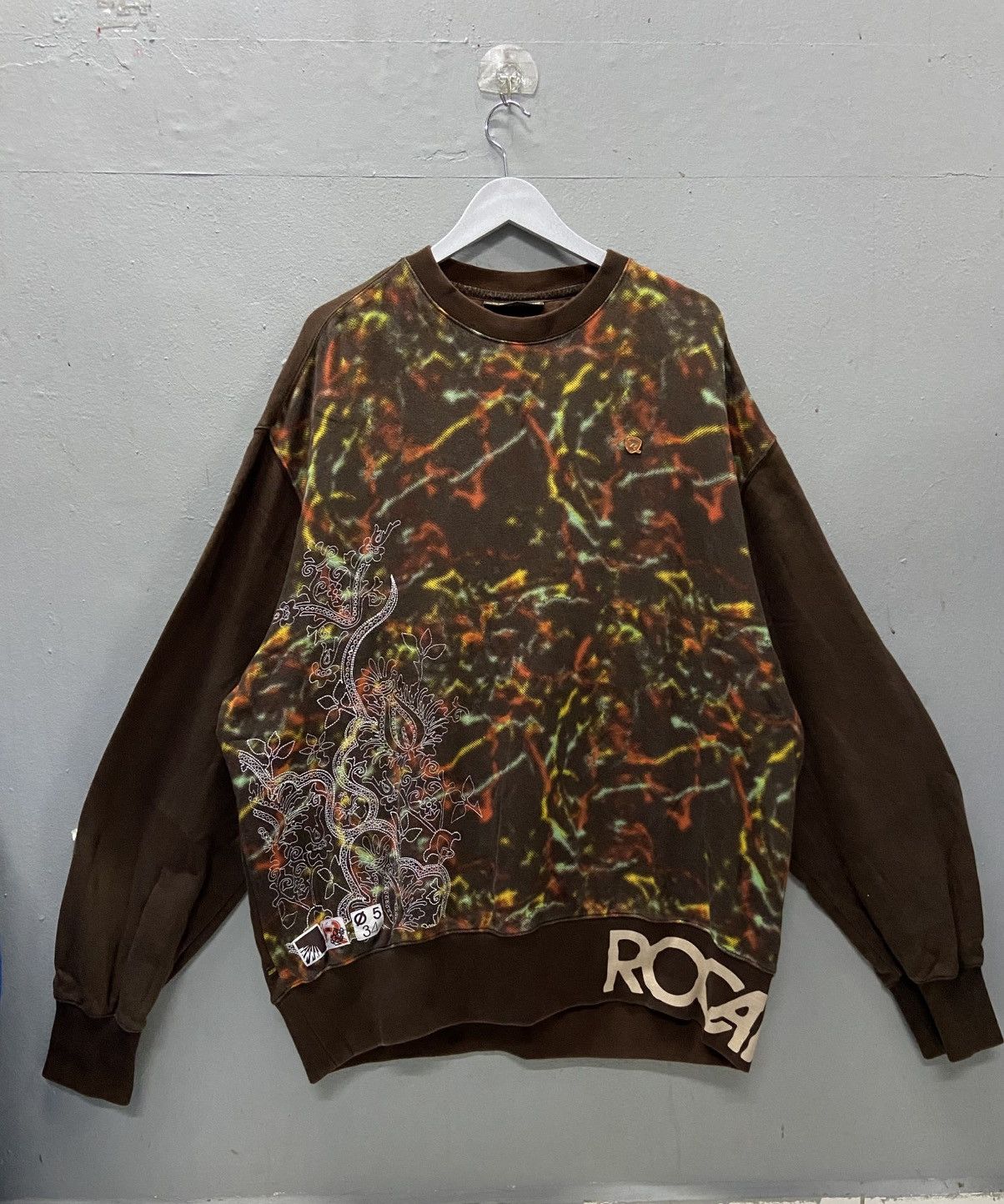 Rocawear VINRAGE ROCAWEAR BROWN GRAPHIC SWEATSHIRT Size US XL / EU 56 / 4 - 1 Thumbnail