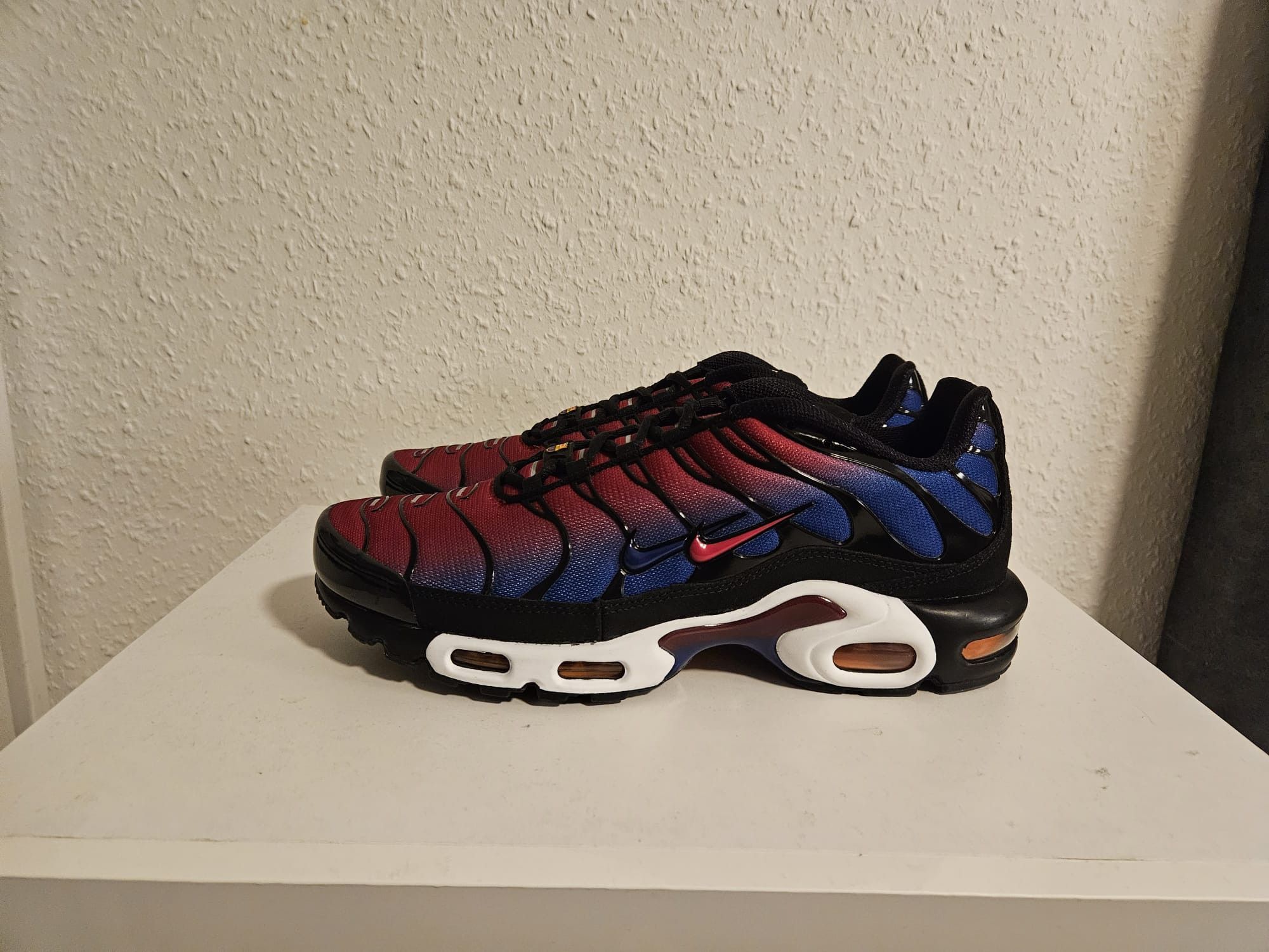 image of Nike Air Max Plus Tn Patta Fc Barcelona Culers Del Món 44.5 Shoes in Rush Fuchsia/Deep Royal Blue/B
