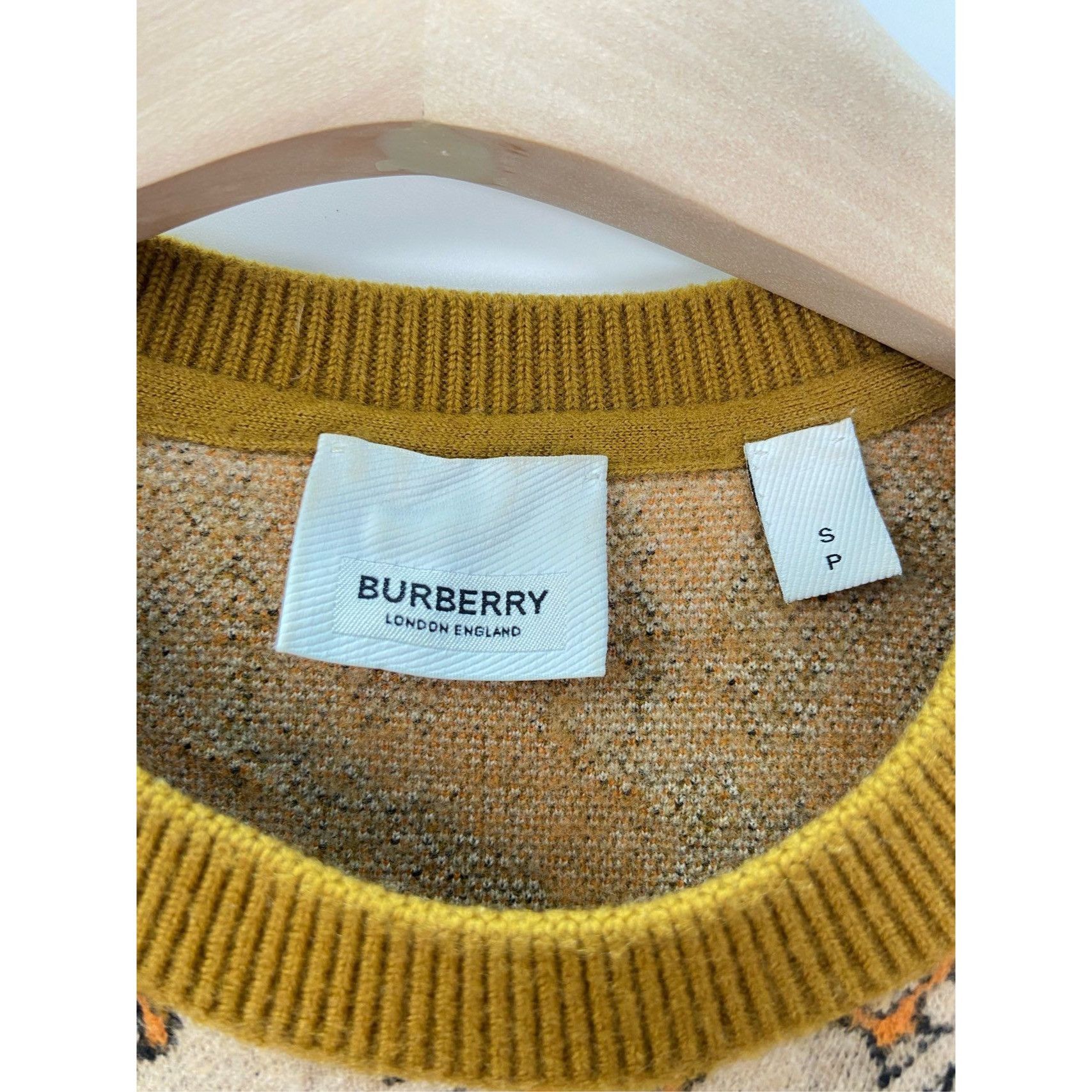 Burberry Burberry Unicorn Print Merino Wool Sweater, Beige Size XS / US 0-2 / IT 36-38 - 2 Thumbnail