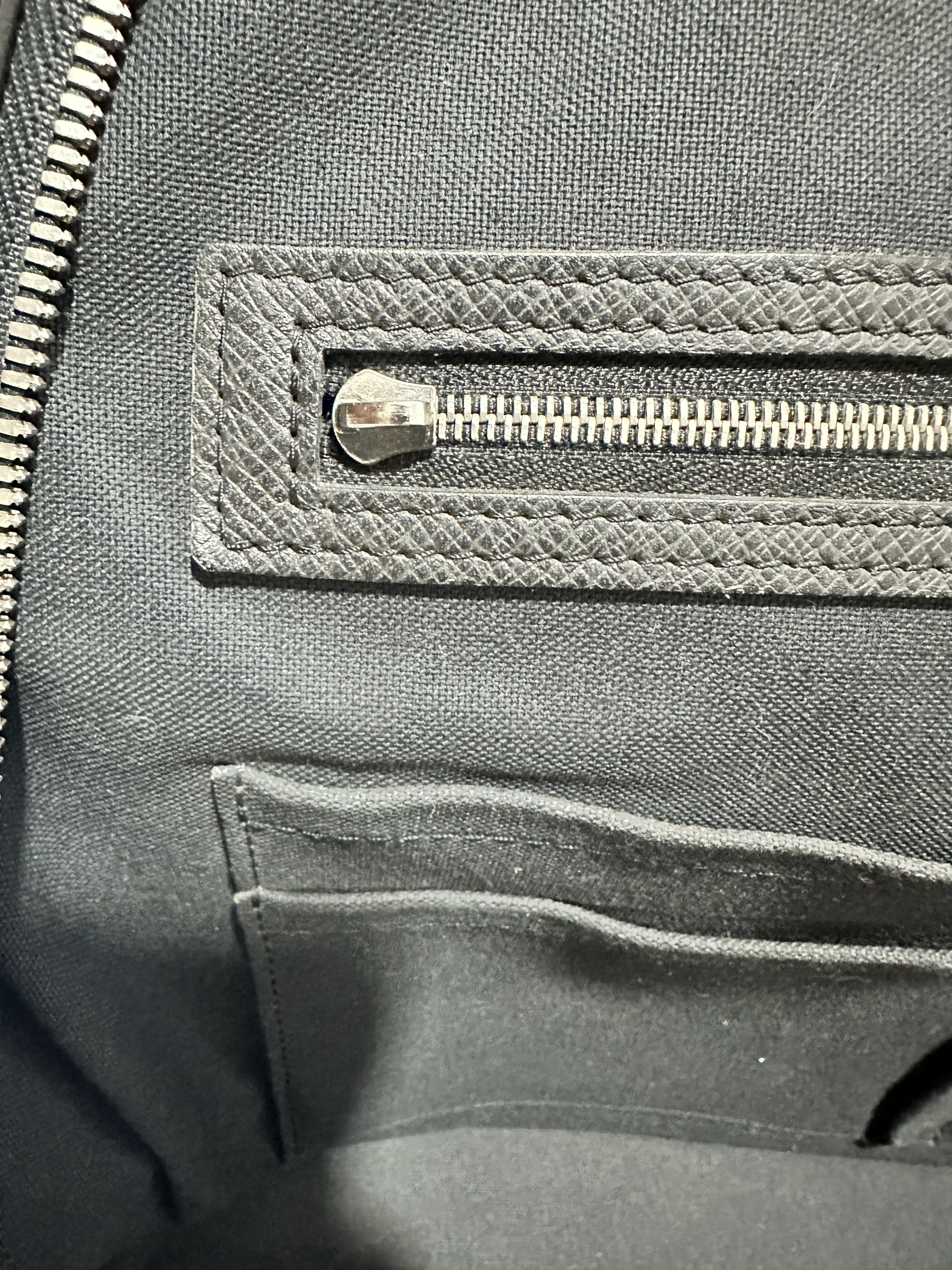 Louis Vuitton Louis Vuitton Black Taiga Leather Neo Igor Briefcase Size ONE SIZE - 7 Thumbnail