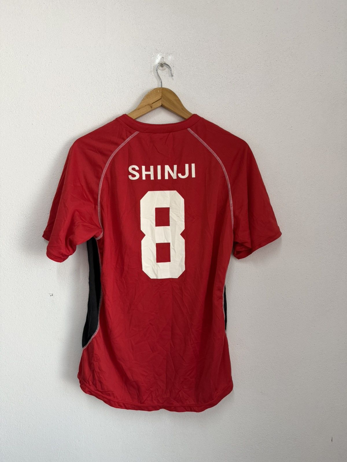 Foot Locker Urawa Reds offical jersey Size US M / EU 48-50 / 2 - 2 Thumbnail