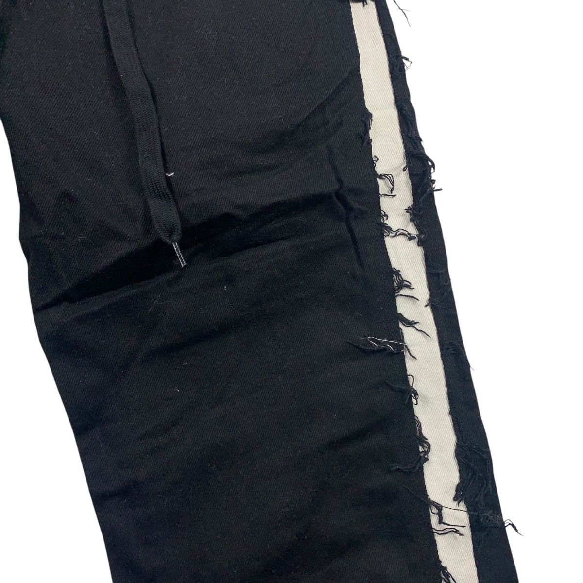 Japanese Brand RNA SLANG White stripe design denim pants Size US 30 / EU 46 - 8 Thumbnail