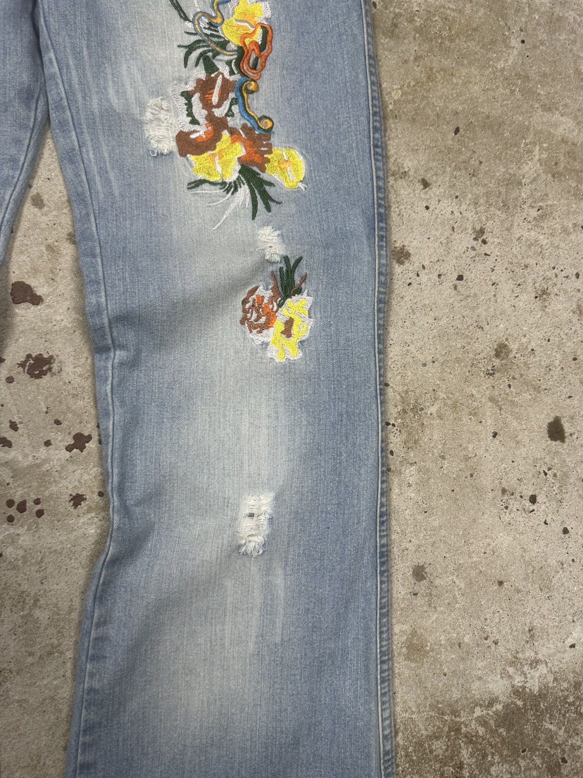 Dolce & Gabbana 2000s Dolce & Gabbana Hawaii Embroidery Bootcut Jeans Studs Size 32" / US 10 / IT 46 - 6 Thumbnail
