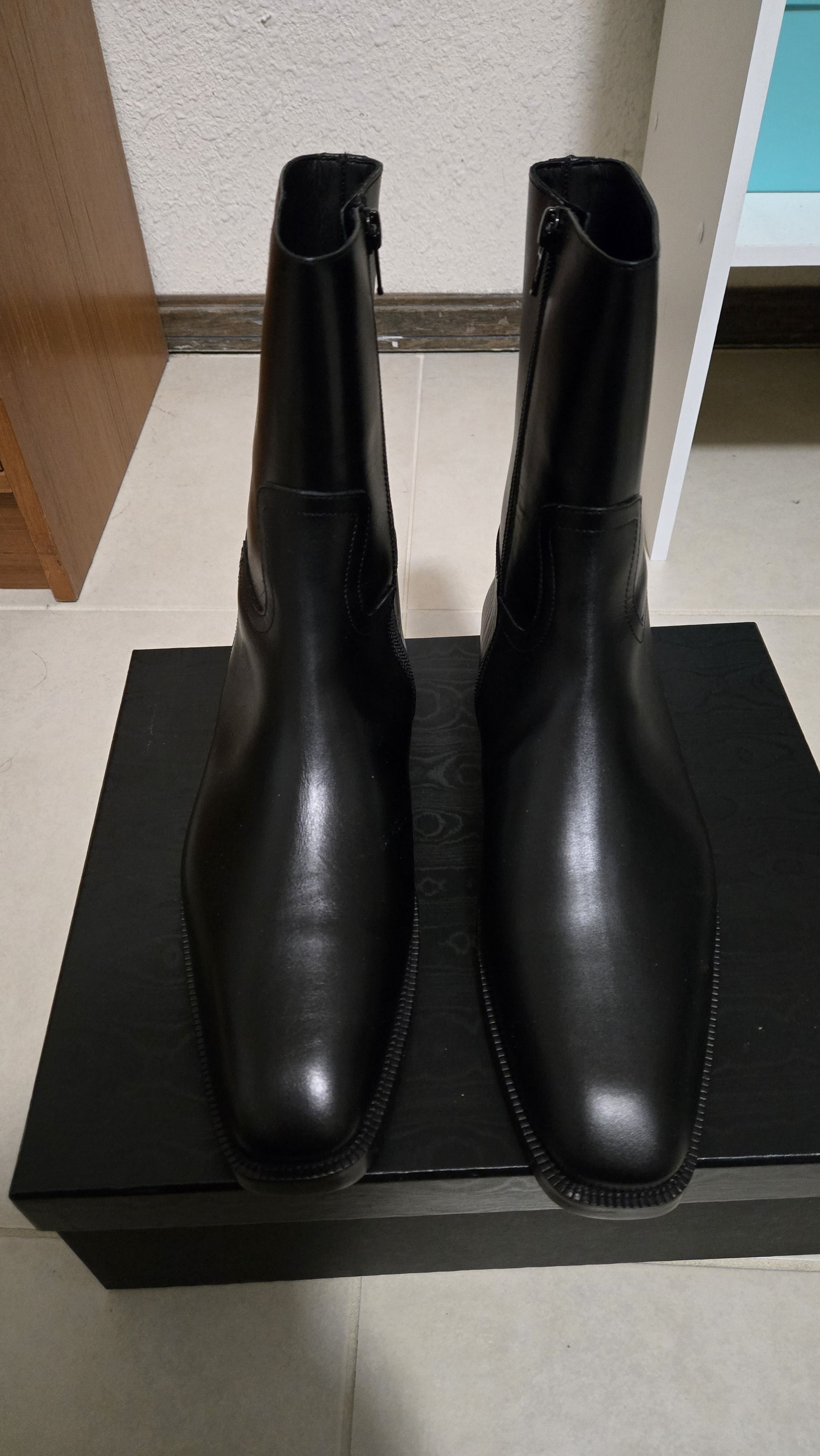 Dries Van Noten Dries Van Noten Leather Zip-up Ankle Boots Size US 9 / EU 42 - 1 Thumbnail
