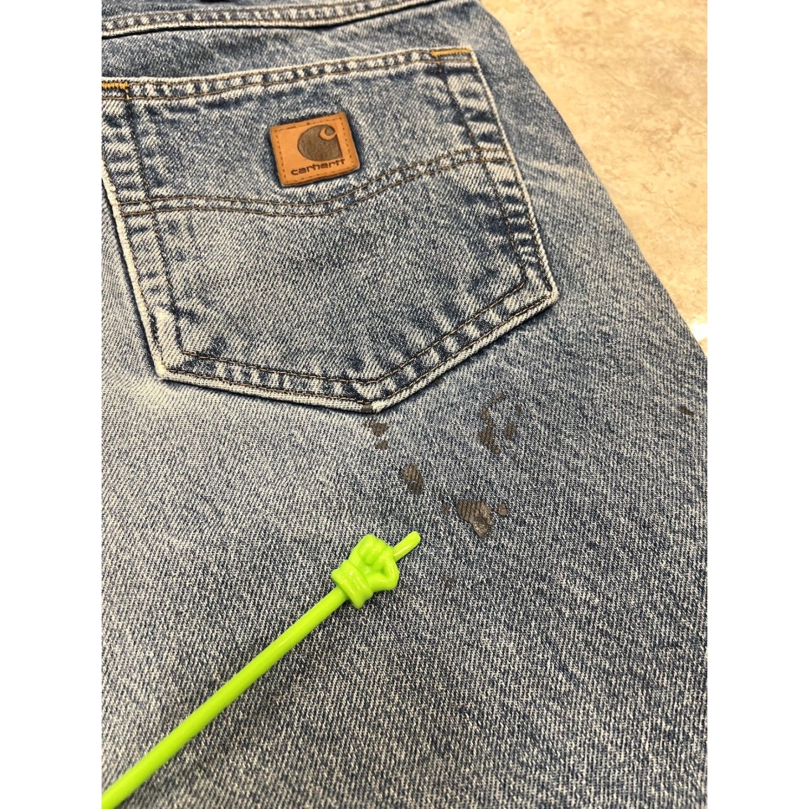 Carhartt Carhartt Jeans Men 40x28 B17 DST Relaxed Fit Denim Blue Distressed 5-Pocket Regular Size Type: Jeans Mens Regular Blue 40x28 Size US 40 / EU 56 - 4 Thumbnail