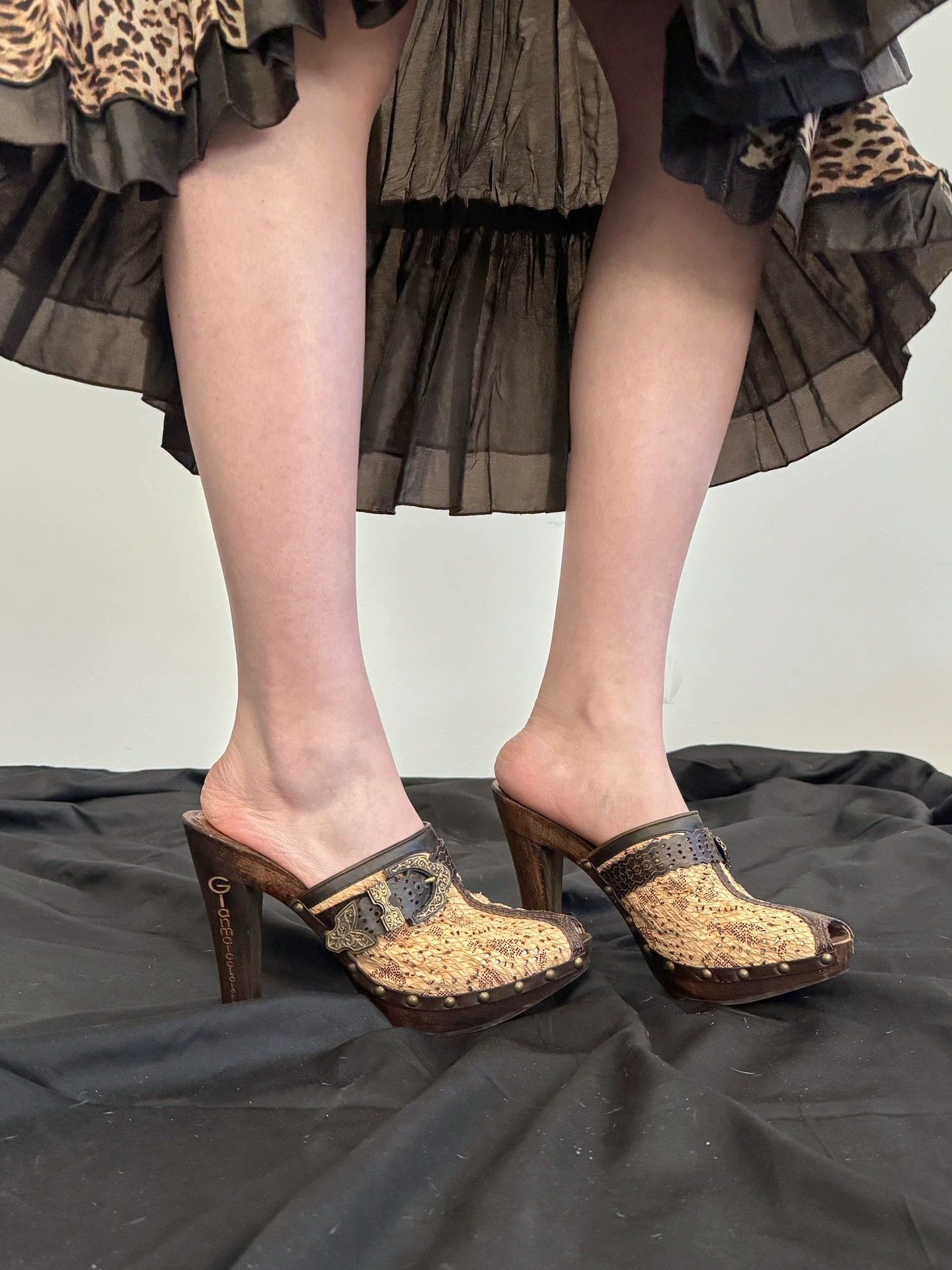 Vintage Vintage Italian Wooden Sole Snake Print Leather High Heel Size US 7.5 / IT 37.5 - 7 Thumbnail