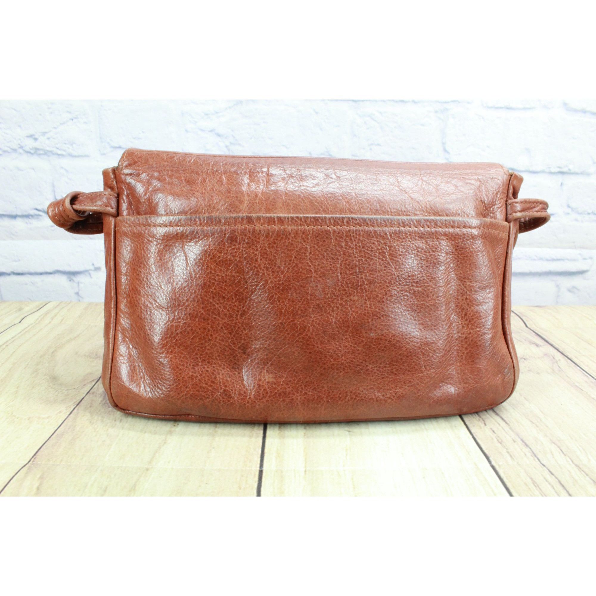 Other Beggar’s Pouch Leather Women's Leather Flap Shoulder Bag Size ONE SIZE - 2 Thumbnail