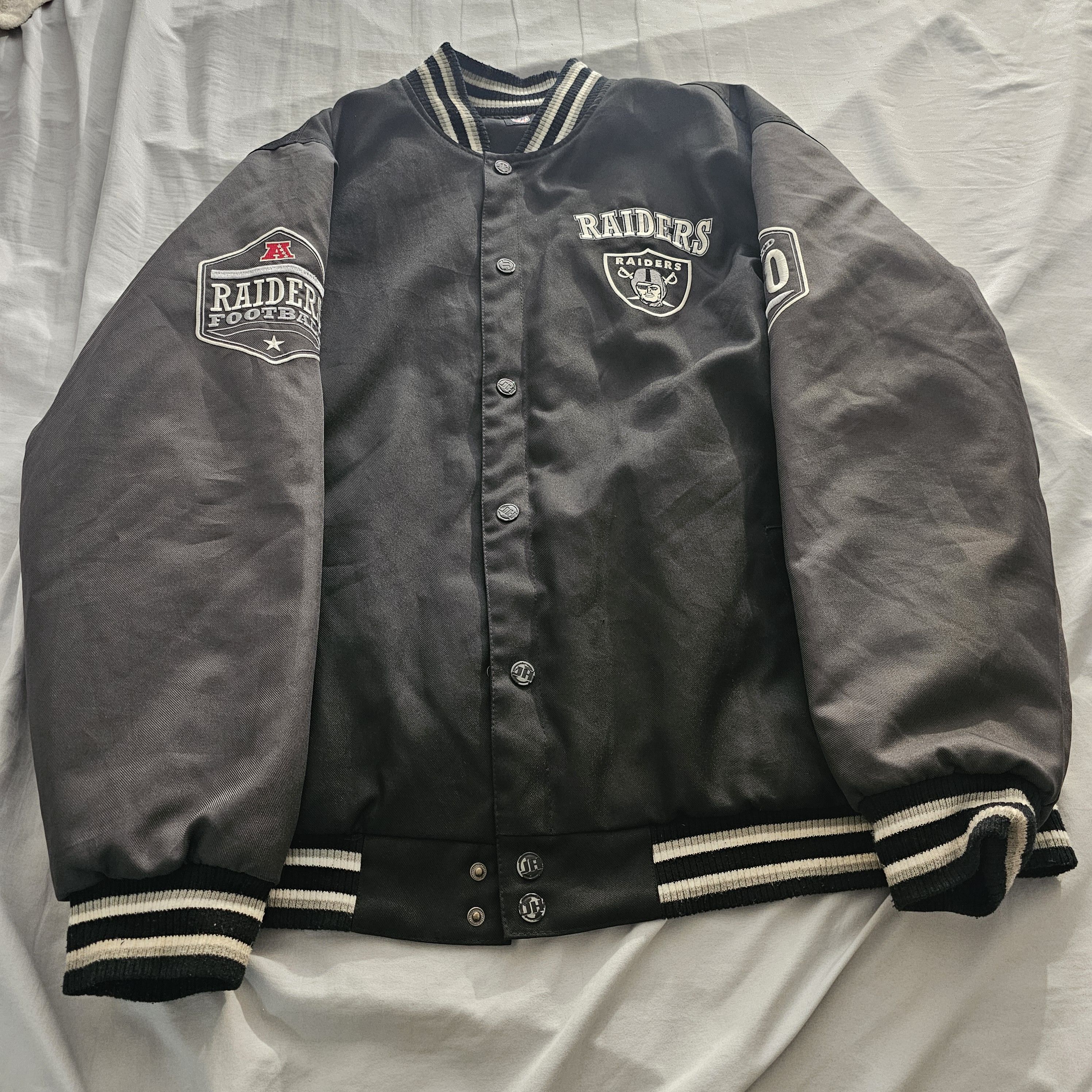 NFL Raiders Sports Jacket Size US XXL / EU 58 / 5 - 2 Thumbnail
