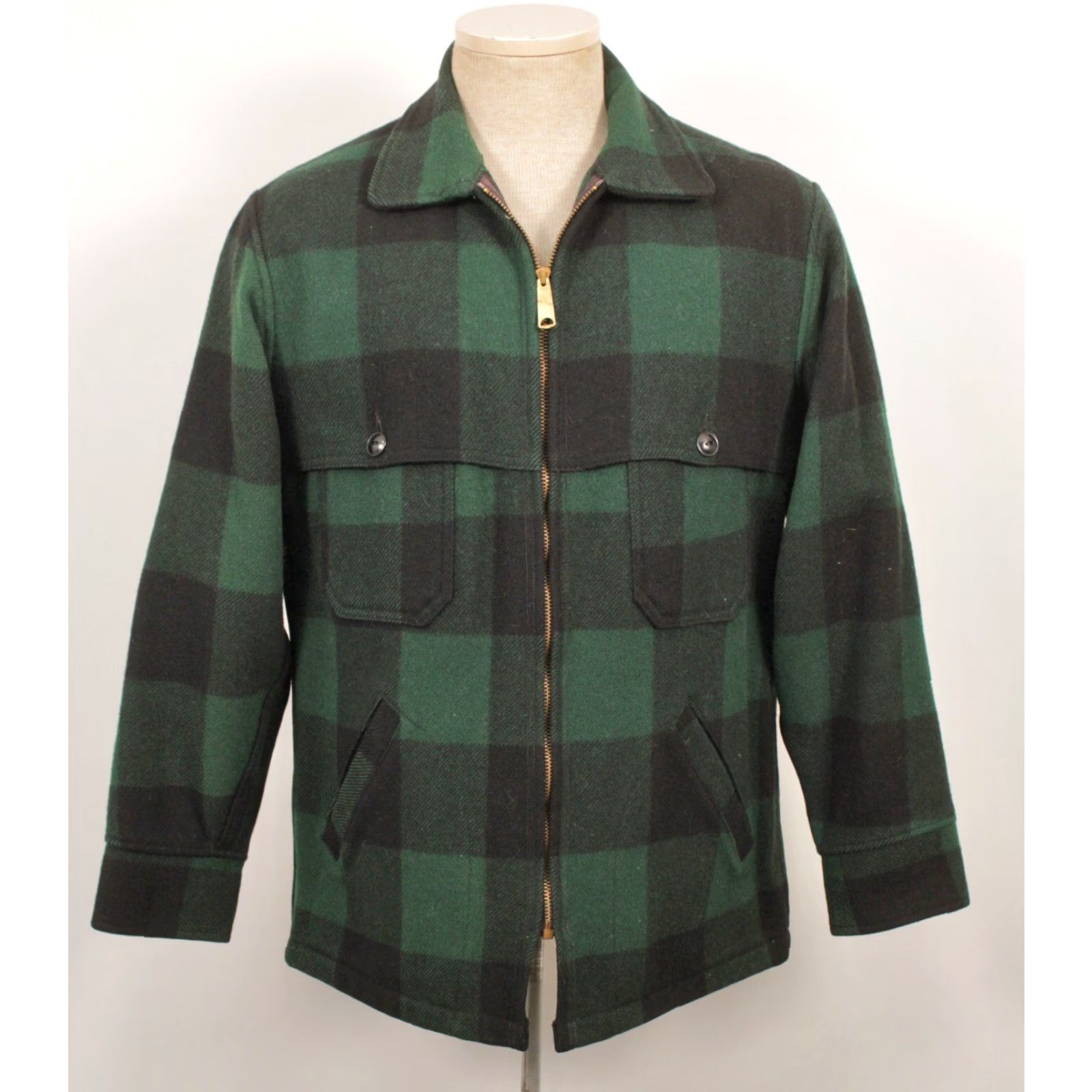 Vintage VINTAGE Woolrich Jacket 80s Plaid Wool Stone Green Black Size 38 Chore Jacket Mens Size US XXS / EU 40 - 2 Thumbnail