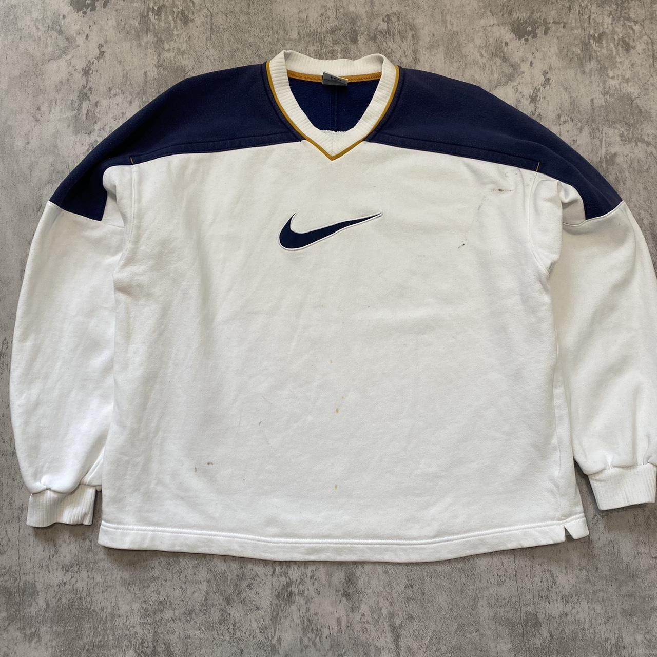 Nike 90s Nike white and navy long sleeve sweatshirt nike Size US M / EU 48-50 / 2 - 1 Thumbnail
