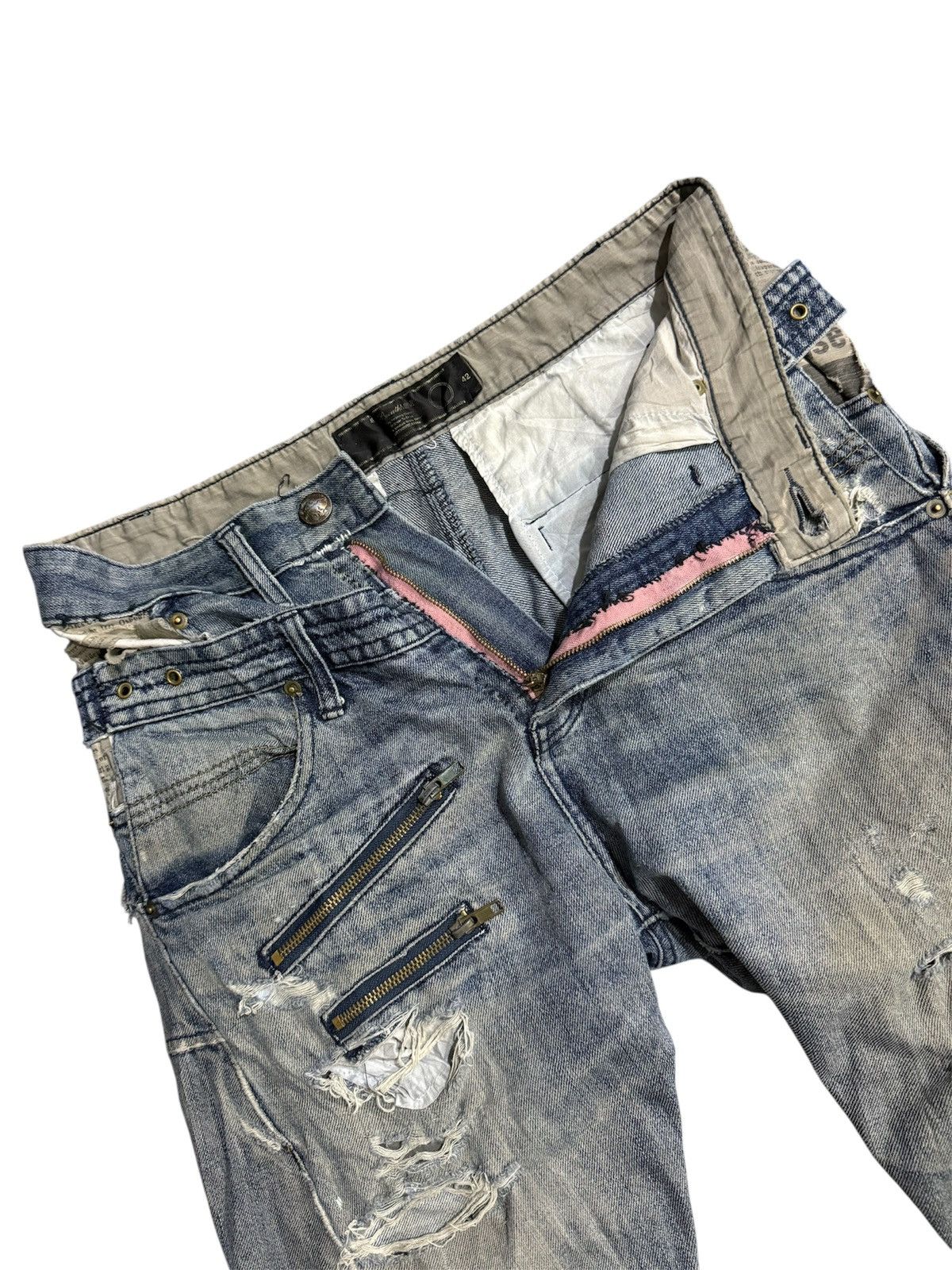 Hysteric Glamour BREATHMINT DOUBLE WAIST TWIST LEGS DISTRESSED JEANS Size US 42 / EU 58 - 3 Thumbnail