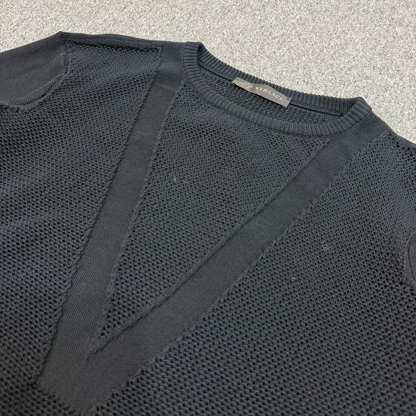 Versace Versace Black V Logo Hoodie 48 95 New Size US M / EU 48-50 / 2 - 3 Thumbnail