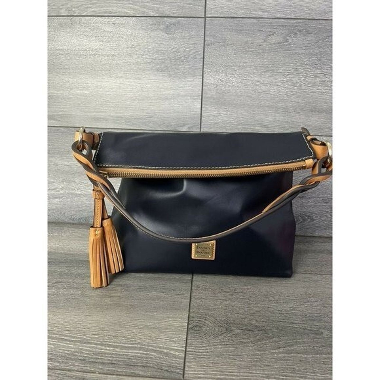 Dooney & Bourke Dooney & Bourke - Smooth Leather Small Shoulder Bag A375099 Size ONE SIZE - 2 Thumbnail