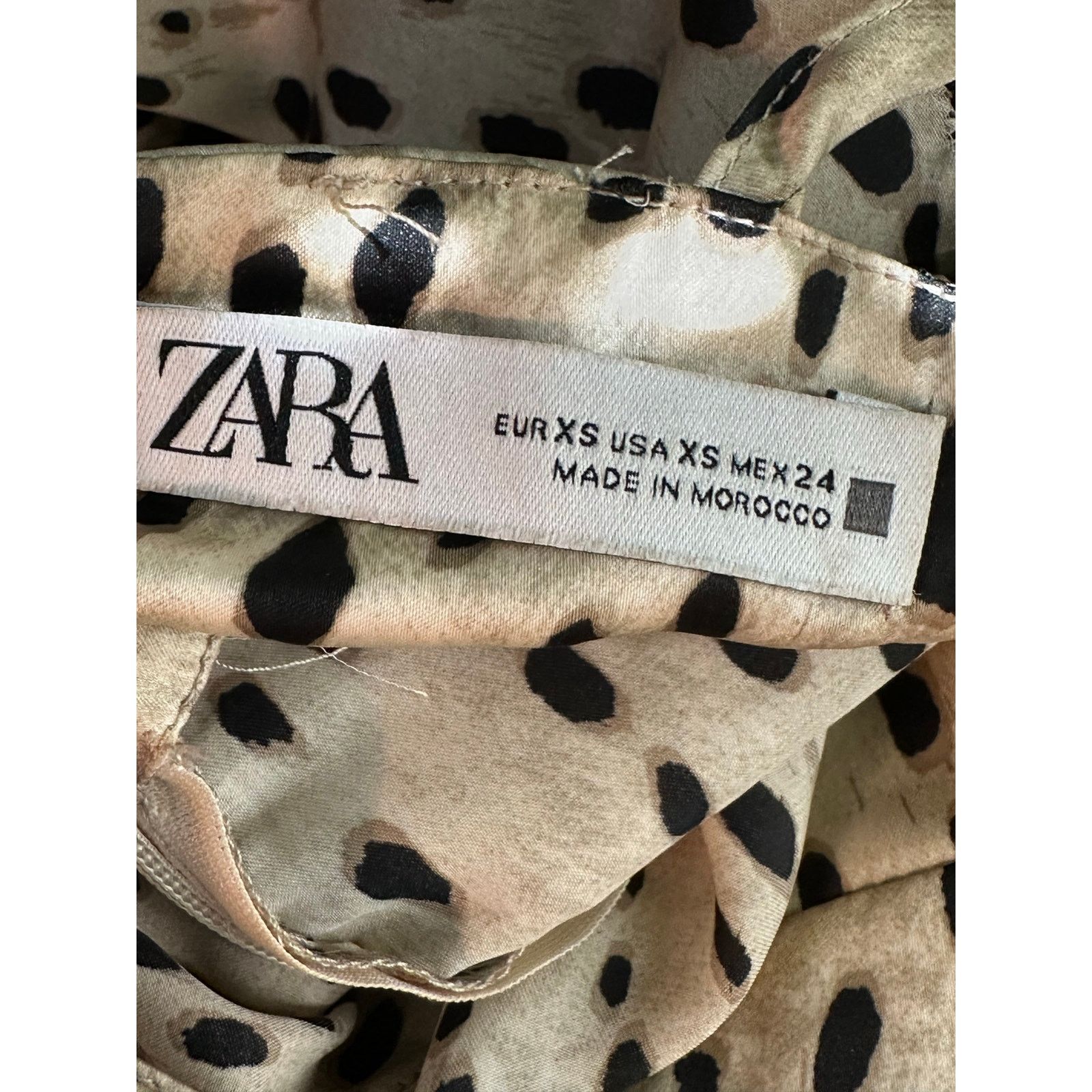 Zara Zara Beige Black Satin Animal Print Mini Slip Dress size XS Size XS / US 0-2 / IT 36-38 - 3 Thumbnail