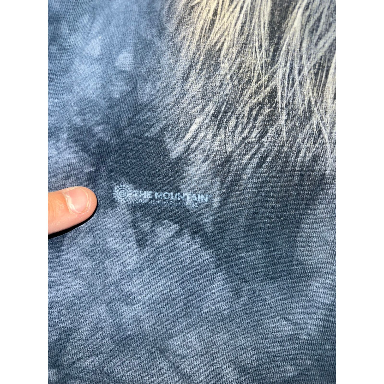 The Mountain The Mountain Wolf Shirt Colorado Wildlife Center Evil Tee L Size US L / EU 52-54 / 3 - 4 Thumbnail