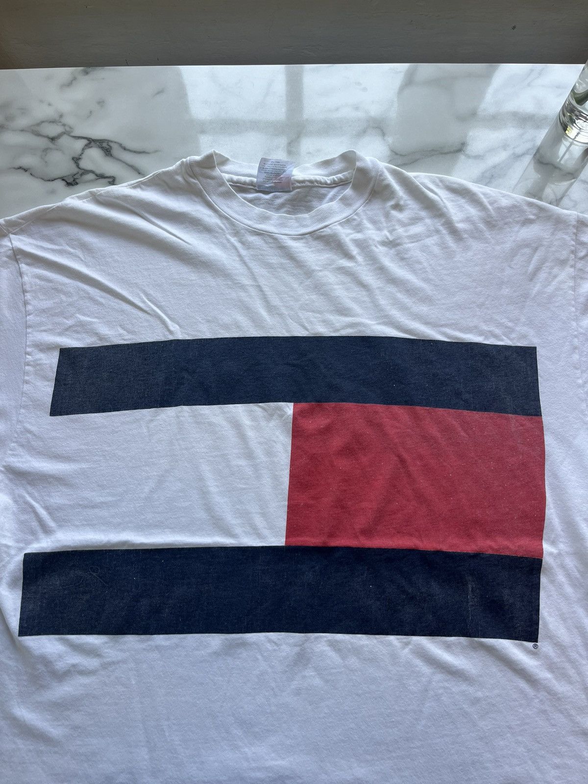 Tommy Hilfiger × Vintage Vintage TOMMY HILFIGER Big Logo 90’s Tshirt Size US XL / EU 56 / 4 - 3 Thumbnail