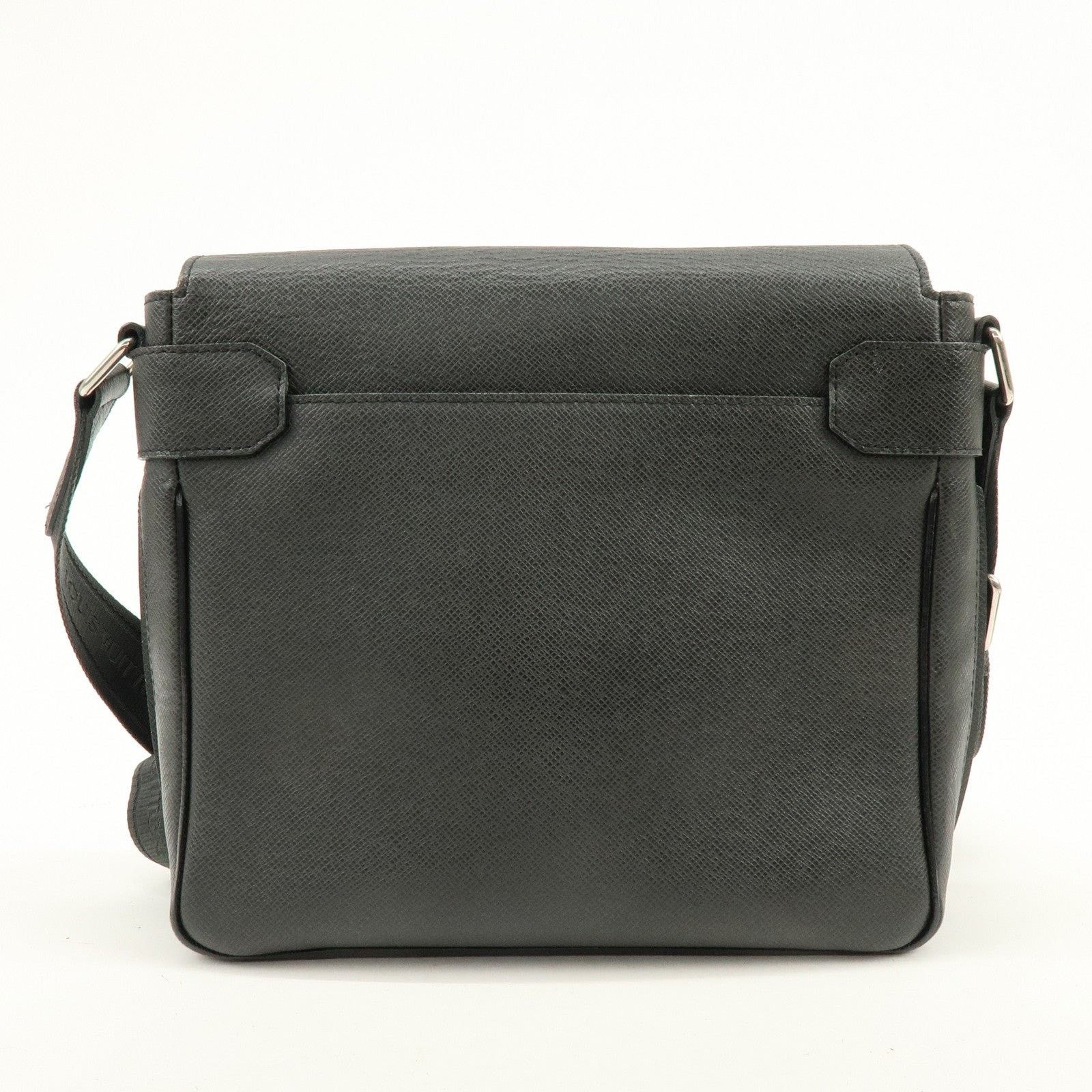 Louis Vuitton Louis Vuitton Taiga Victor Shoulder Bag Crossbody Black Size ONE SIZE - 2 Thumbnail