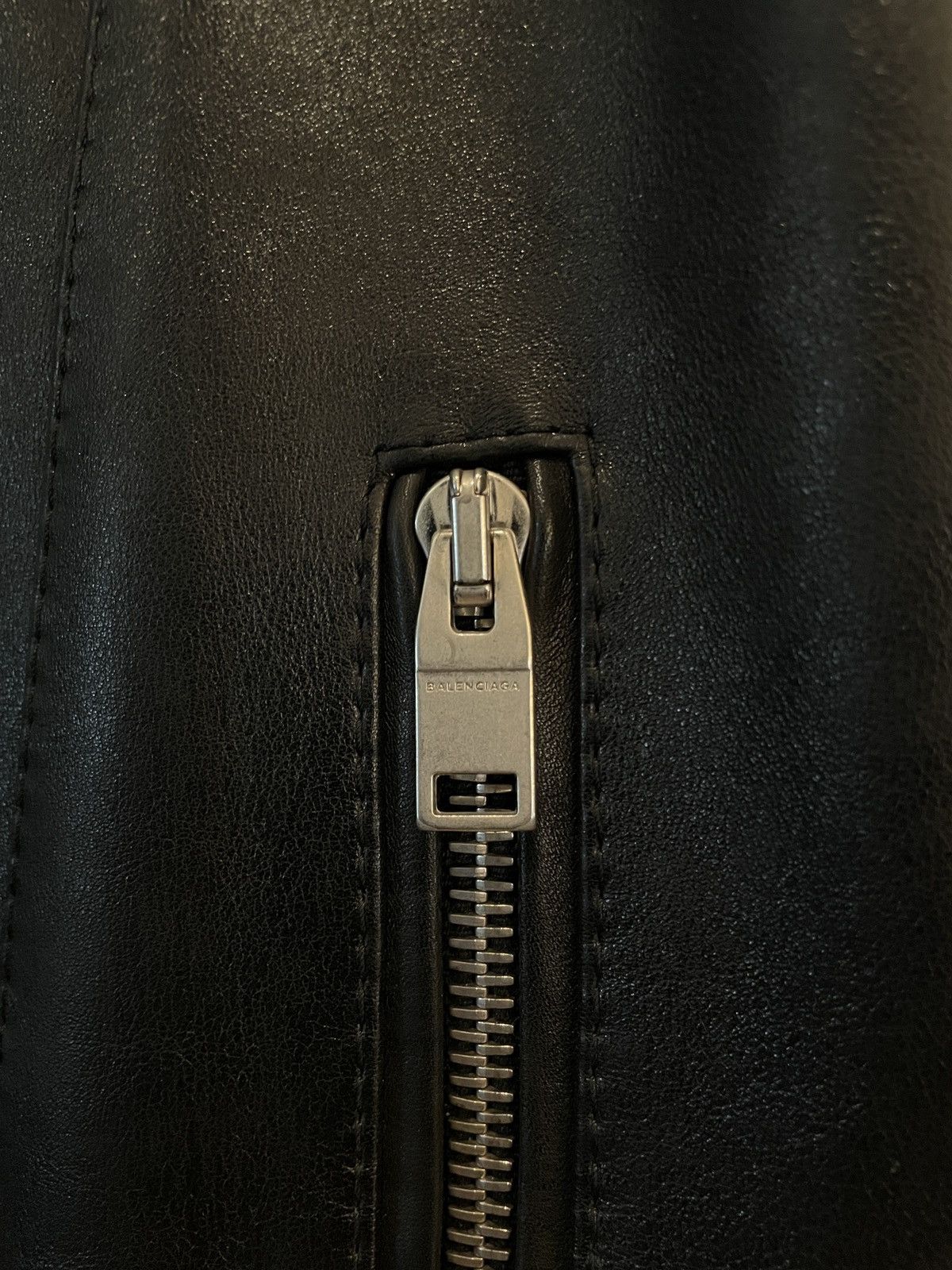 Balenciaga Balenciaga Black Leather Zipper Moto Jacket 40 US 50 EURO Size US M / EU 48-50 / 2 - 16 Thumbnail