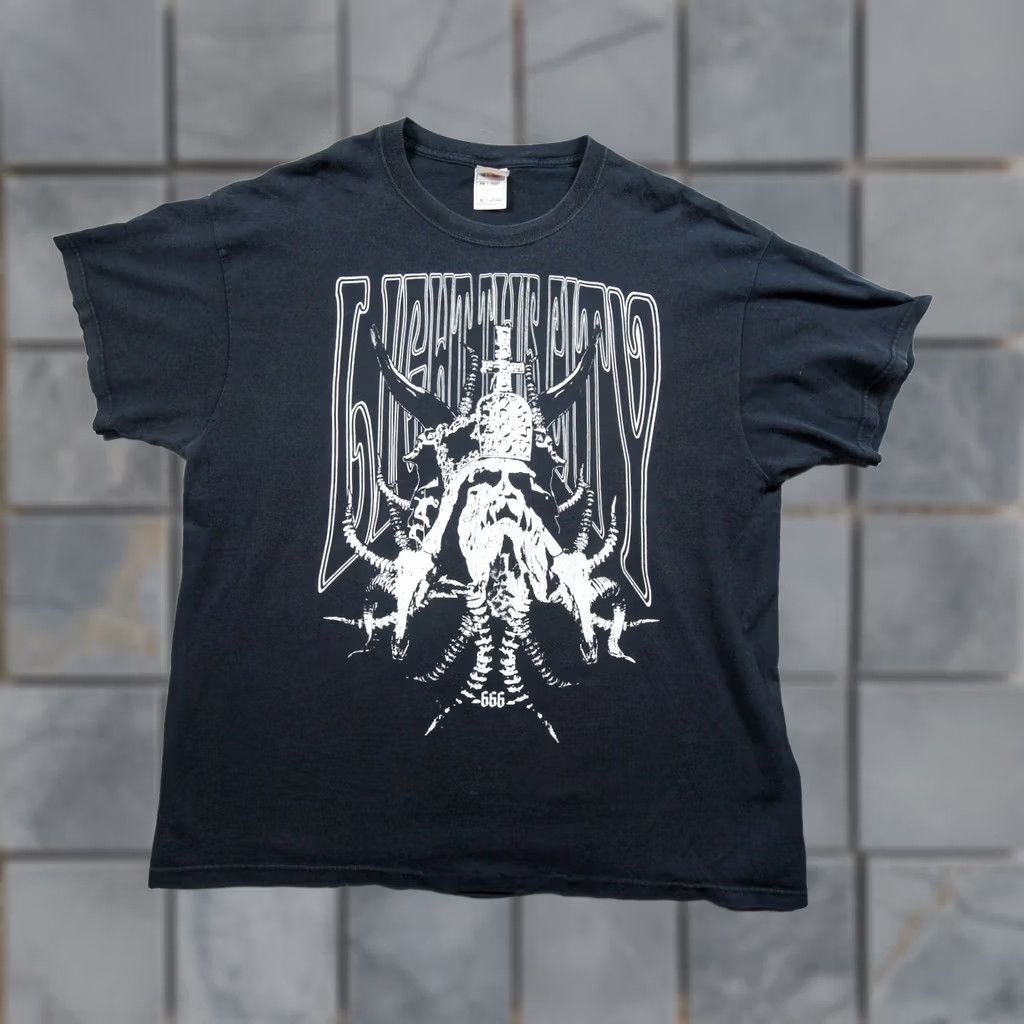 Fruit Of The Loom Vintage Light This City Shirt Mens XL Black Deathcore Metal Band Tee Grunge Shirt Music Band Tee Size US XL / EU 56 / 4 - 1 Thumbnail