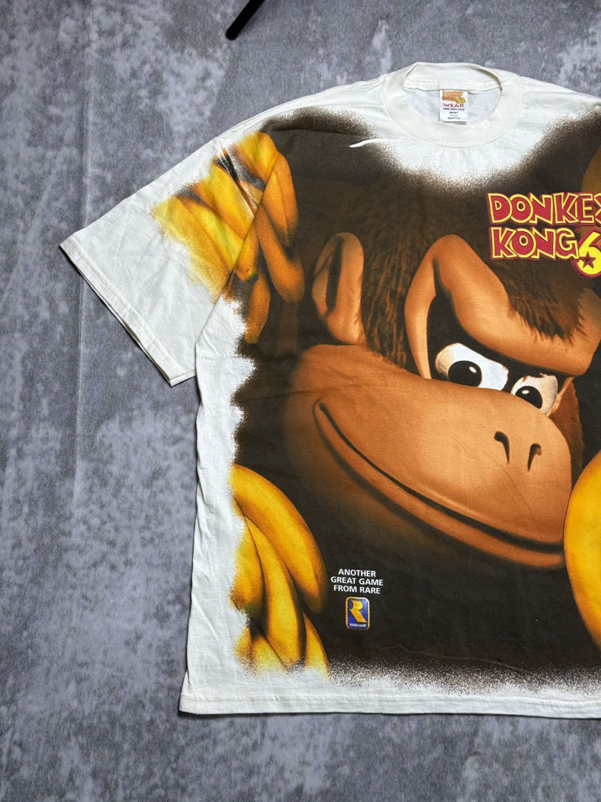Nintendo Vintage Donkey Kong 64 AOP Tee Nintendo Rare 90s Size US XL / EU 56 / 4 - 4 Thumbnail