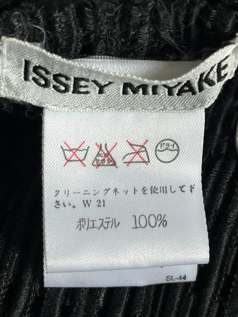 Issey Miyake Issey Miyake Black pleated cardigan Size M / US 6-8 / IT 42-44 - 3 Thumbnail