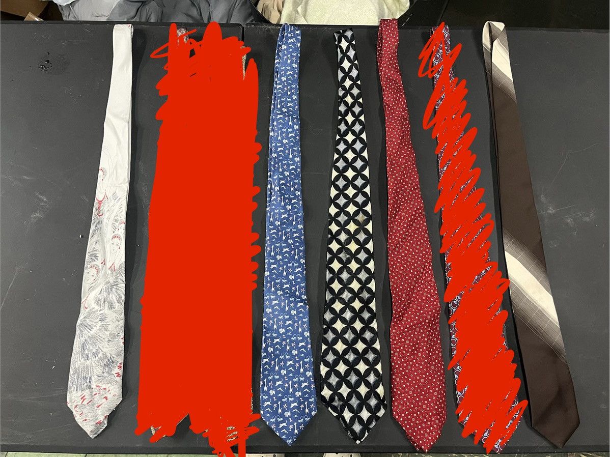 Givenchy Givenchy Paris Red Dotted Rare vintage neck tie Size ONE SIZE - 6 Thumbnail
