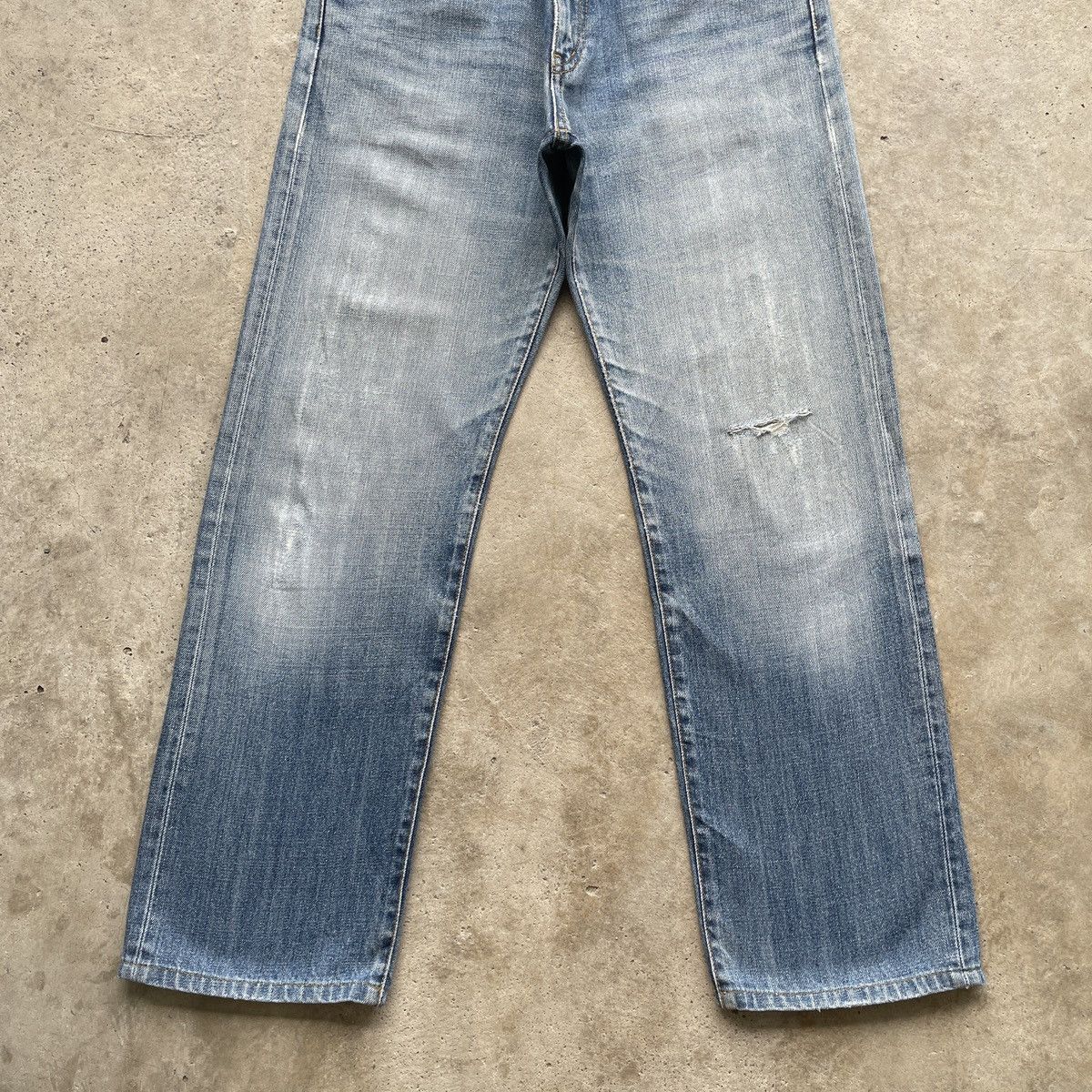 Japanese Brand W31 Vintage Japanese Distressed Denim Faded Jeans Pants Size US 31 - 4 Thumbnail