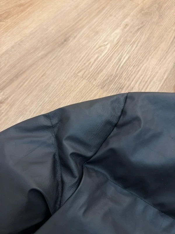 Maniere De Vior Maniere De Voir Wrap Neck Puffer Jacket Vegan Leather 4 M Size L / US 10 / IT 46 - 15 Thumbnail