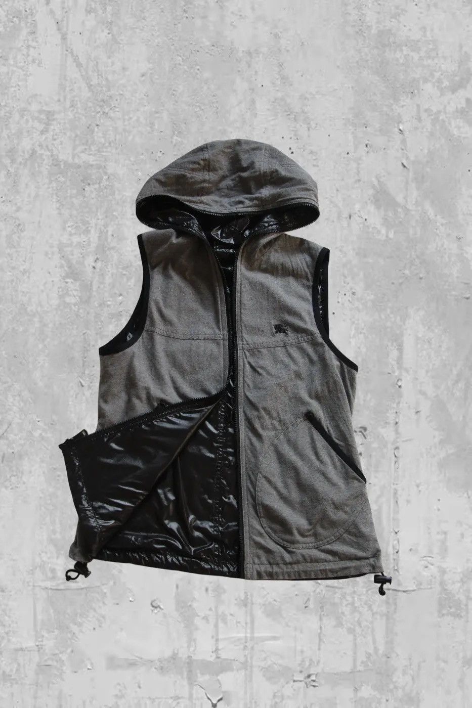 Burberry Grail Burberry Black Label Reversible Fullzip Vest Size US M / EU 48-50 / 2 - 5 Thumbnail