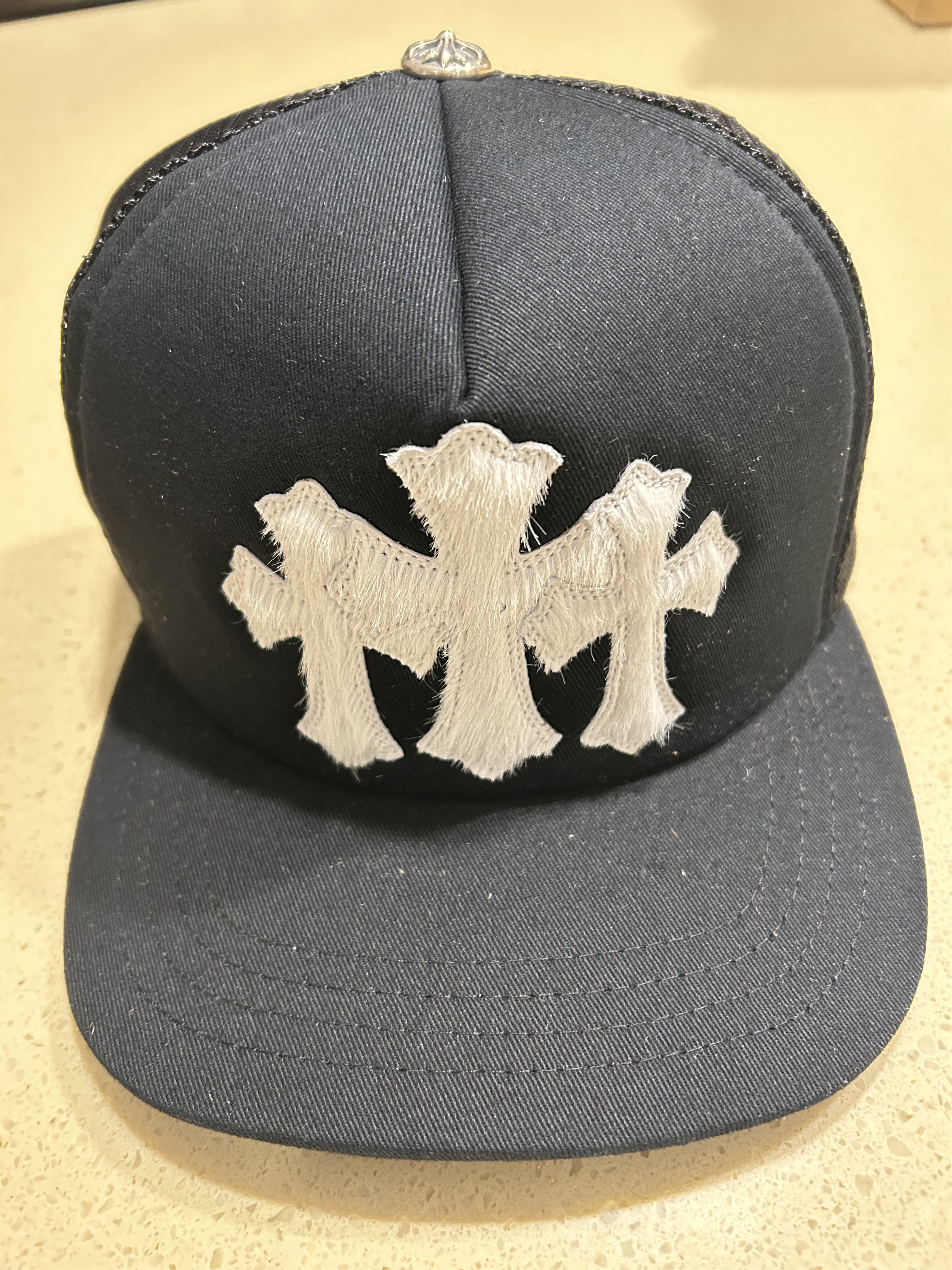 Chrome Hearts Chrome Hearts Cemetery Cross Patches White Calf Hair Hat Size ONE SIZE - 1 Thumbnail