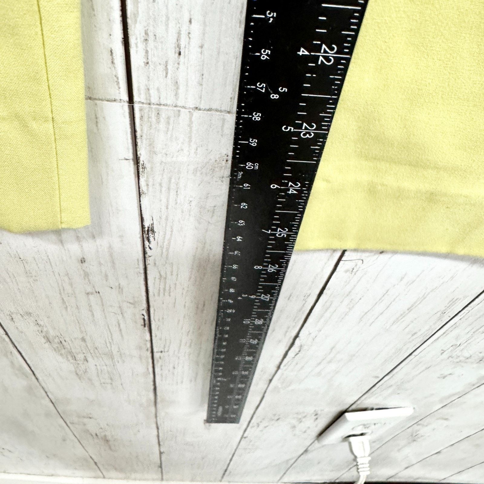 Zara Zara Pants Size 2 Pale Matte Yellow Tapered Straight Pants Size 26" / US 2 / IT 38 - 3 Thumbnail