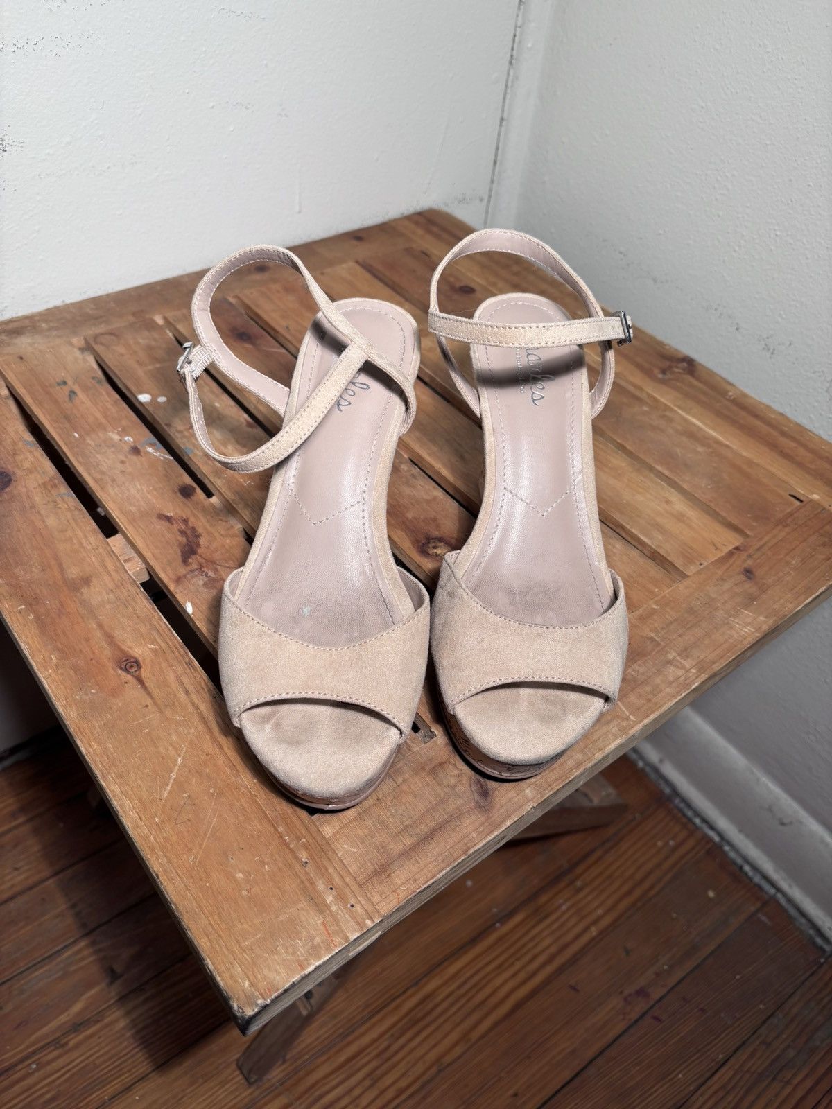Other Charles David Cork Wedge Sandals Size US 7 / IT 37 - 1 Thumbnail