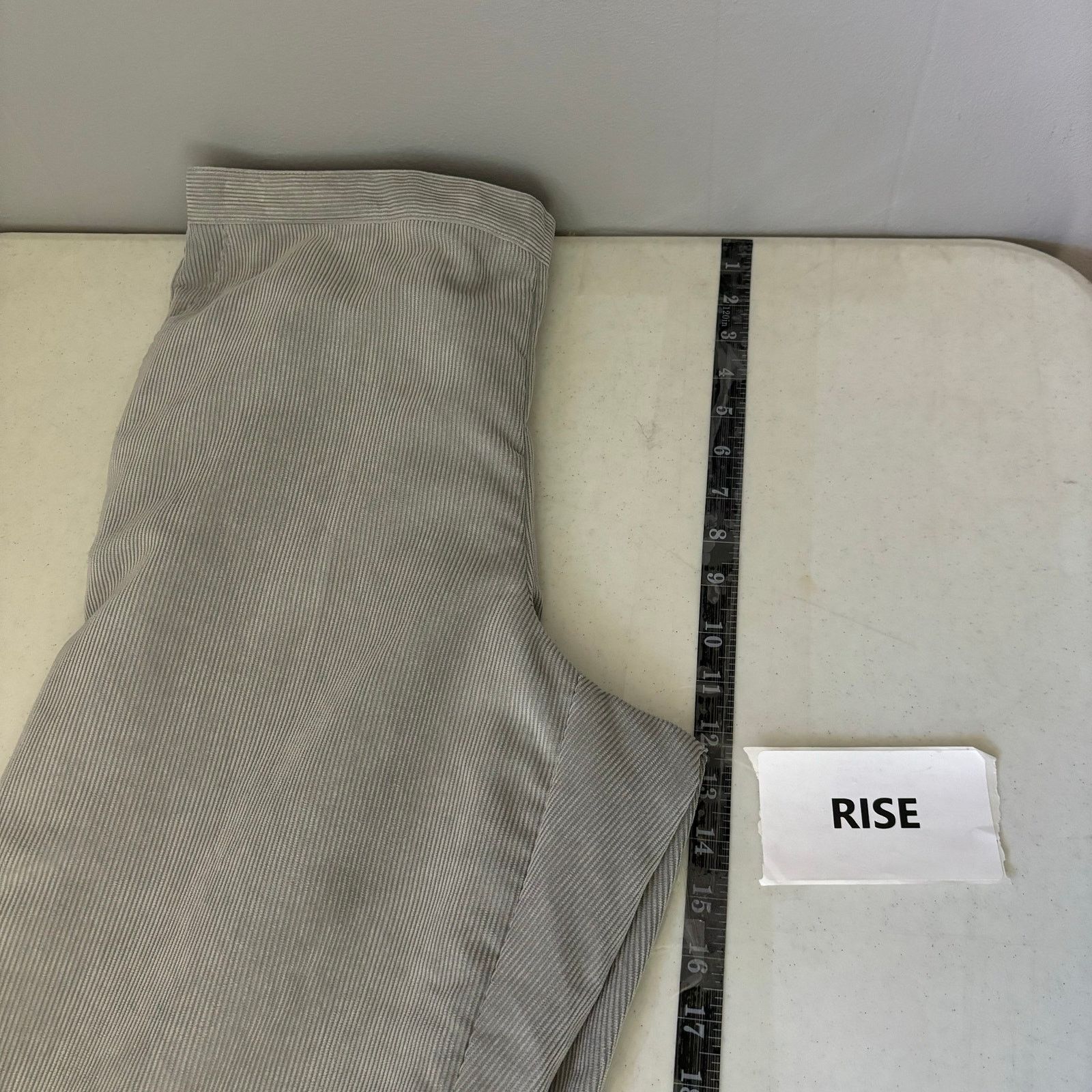 Other Alfred Dunner Corduroy Eskimo Kiss 14 Gray Pants Classic Fit Size 36" / US 14 / IT 50 - 5 Thumbnail