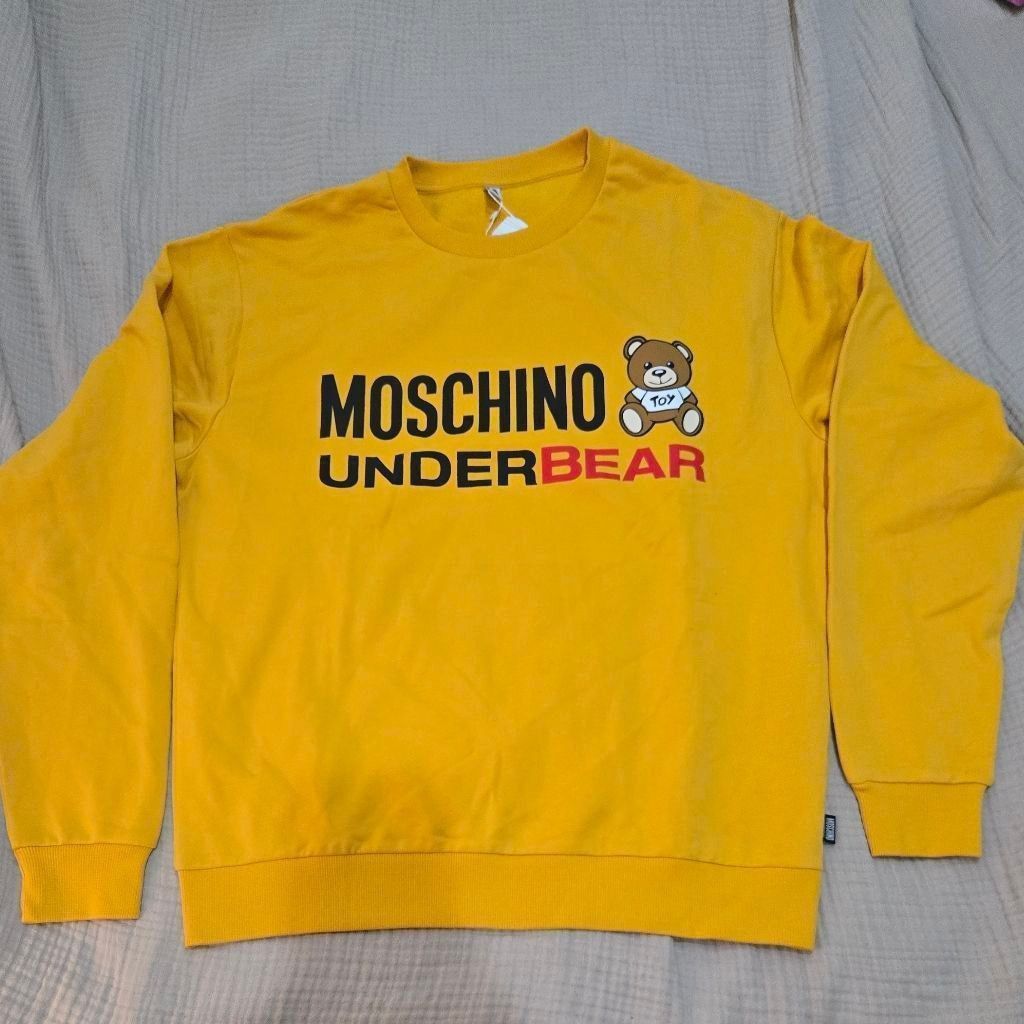 Moschino Moschino Underbear Crewneck XL NWT Size XL / US 12-14 / IT 48-50 - 1 Thumbnail
