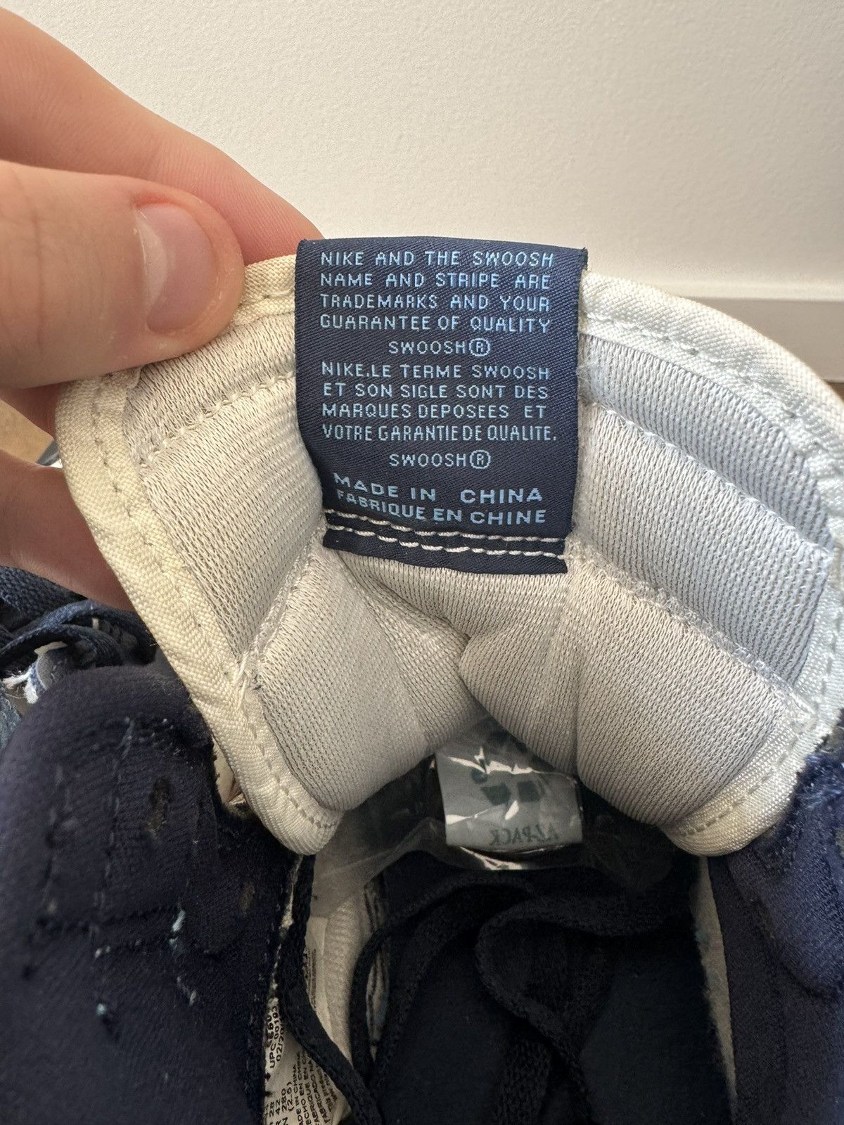 Jordan Brand Jordan 1 High Retro Obsidian Size US 10 / EU 43 - 8 Thumbnail