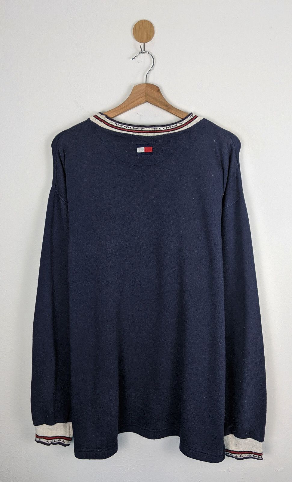 Tommy Hilfiger Vintage Tommy Hilfiger Sweatshirt Flag Logo Size US L / EU 52-54 / 3 - 2 Thumbnail