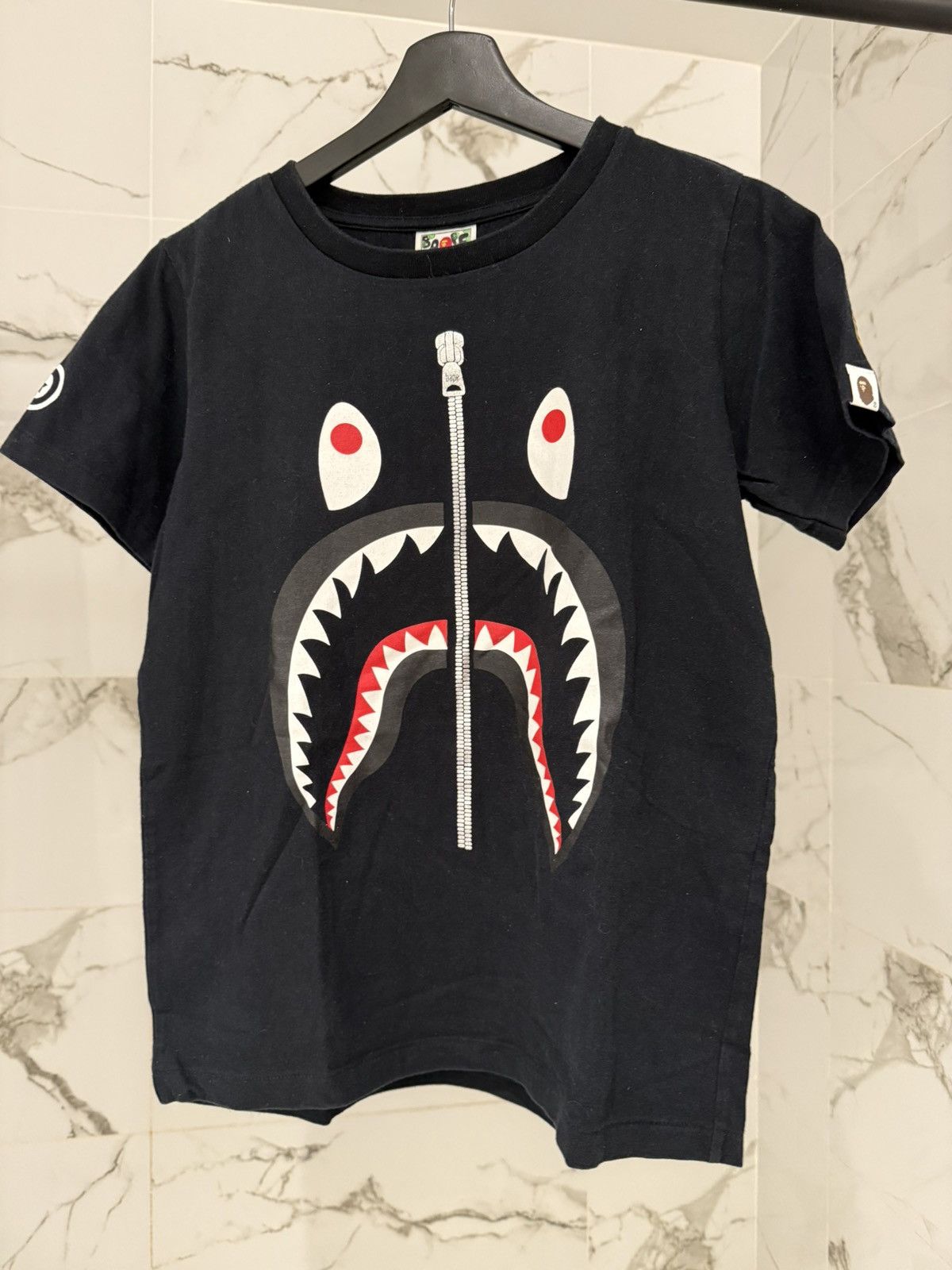 Bape A BATHING APE LADIES SHARK-PRINT T-SHIRT SIZE XS! 🦍 Size XS / US 0-2 / IT 36-38 - 1 Thumbnail