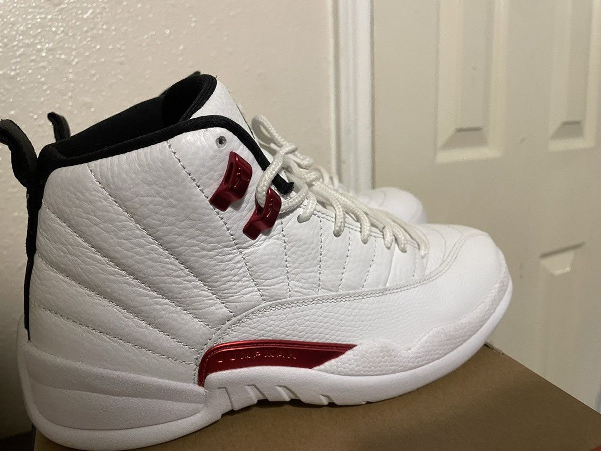 Jordan Brand Jordan 12s Size US 7 / EU 40 - 1 Thumbnail