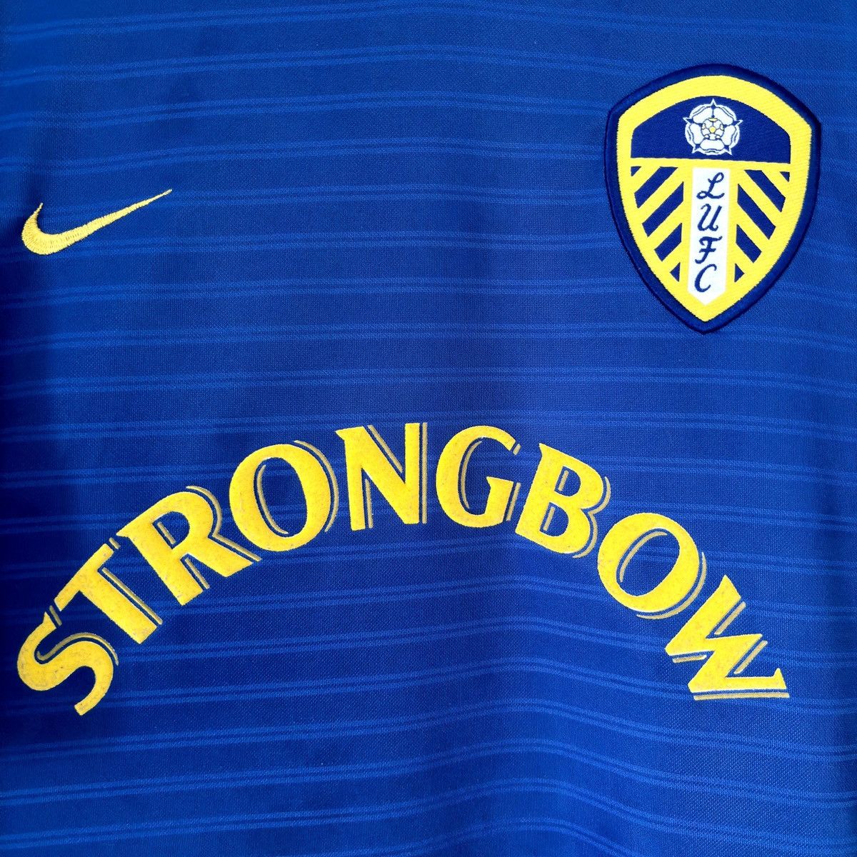 Nike × Vintage 2001 2003 Leeds United Nike Vintage Away Kit Soccer Jersey Size US XL / EU 56 / 4 - 4 Thumbnail
