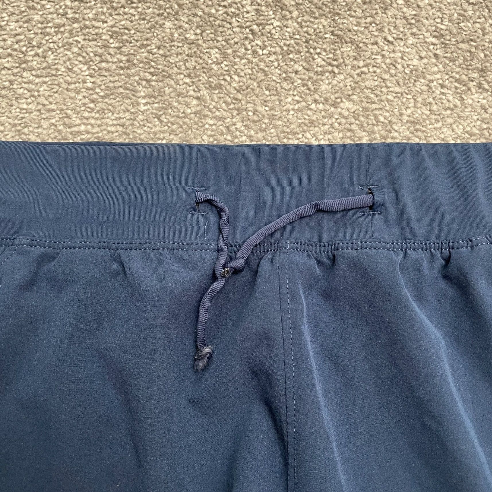 Athletic Works Athletic Works Dri-Works Active Shorts Womens Small Navy Blue Zip Pocket Stretch Size 28" / US 6 / IT 42 - 3 Thumbnail