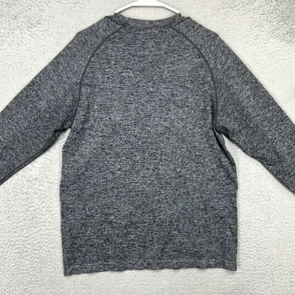 Fabletics Fabletics Performance Shirt Mens Large Grey Black Nylon Blend Activewear Shirt Size US L / EU 52-54 / 3 - 3 Thumbnail