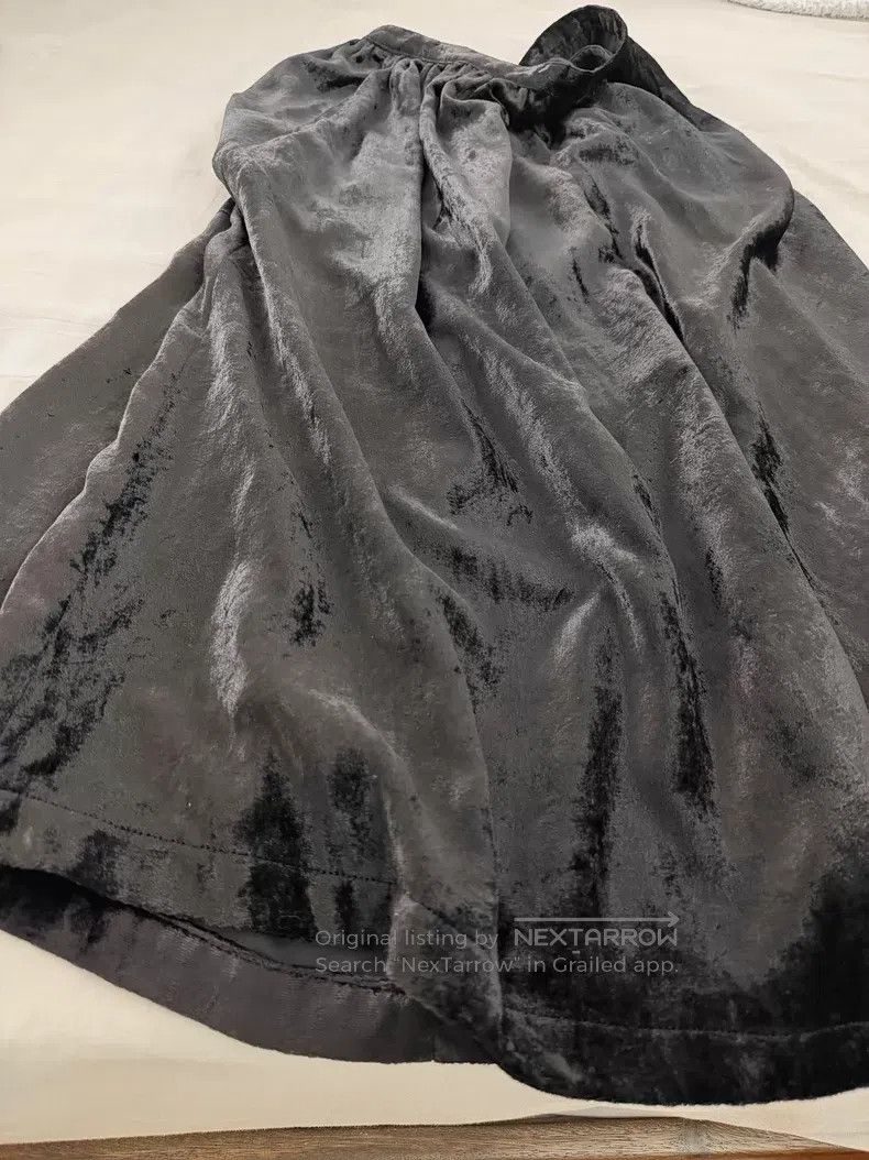 Comme des Garcons Comme des Garcons size M Velvet skirt Size 22" - 8 Thumbnail